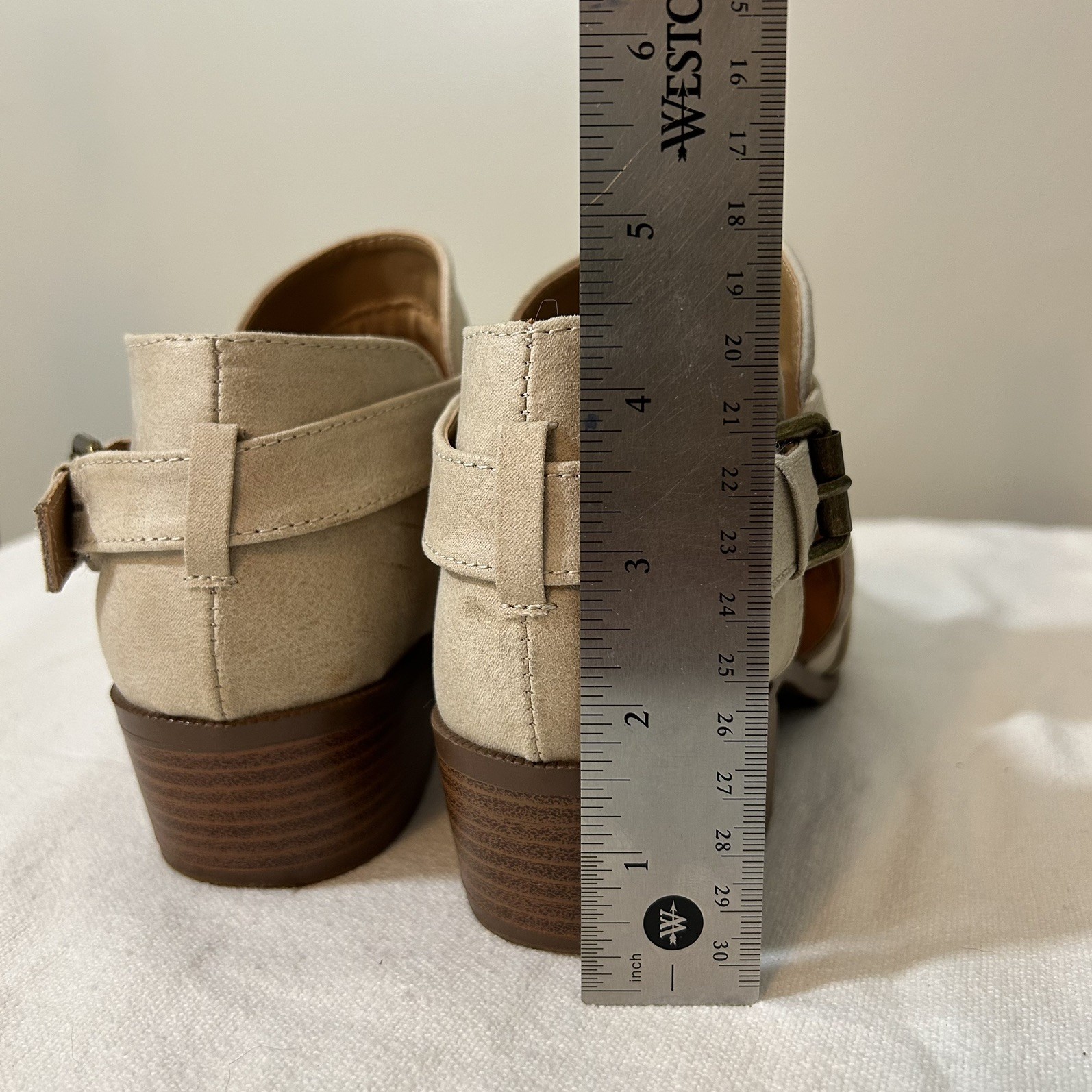 Qupid Bootie 1.5 Low Heel Booties Festival or Concert Beige Distressed Size 8