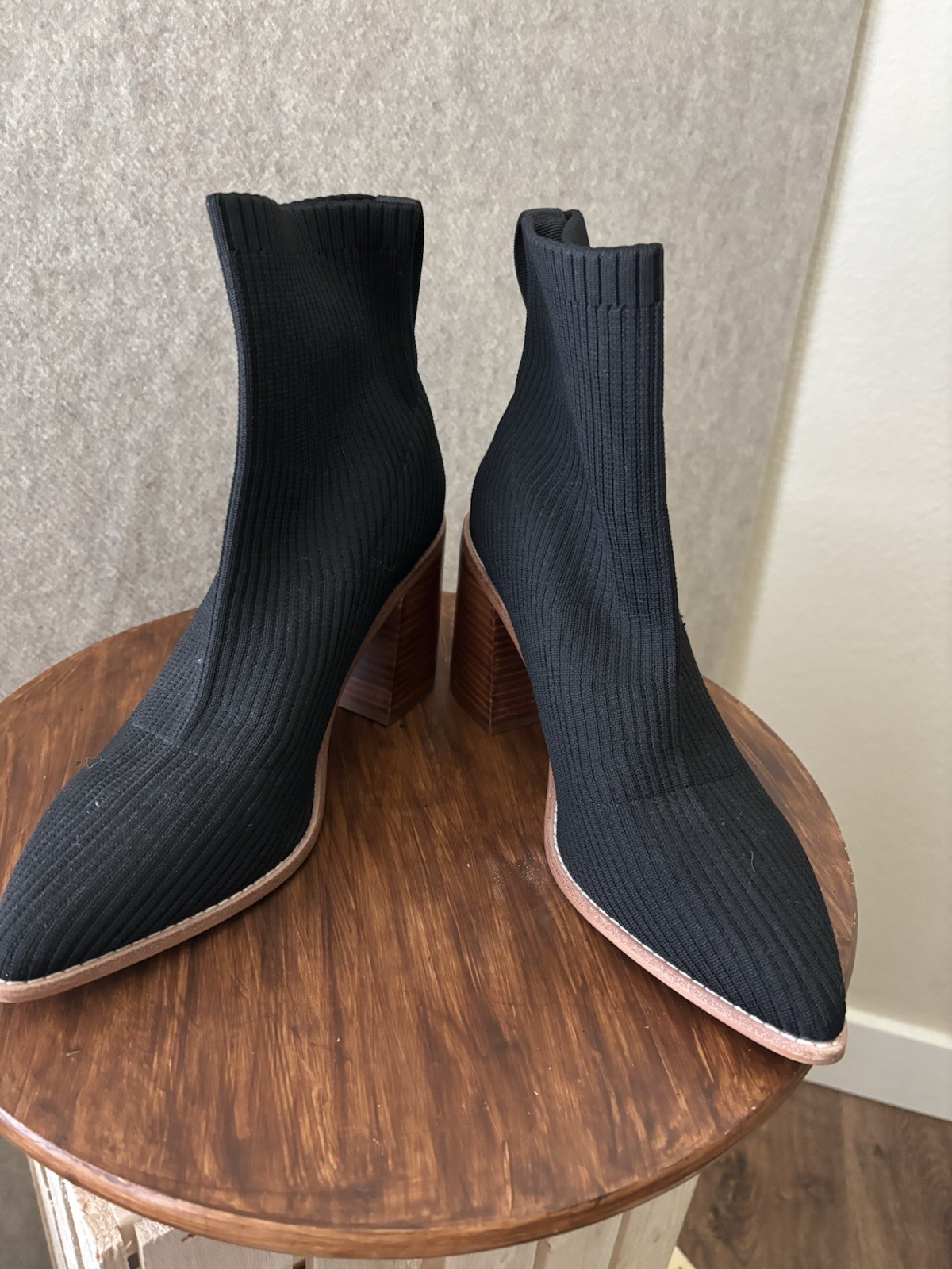 Women’s Steve by Steve Madden Stretched Knit Boot Black Size 10