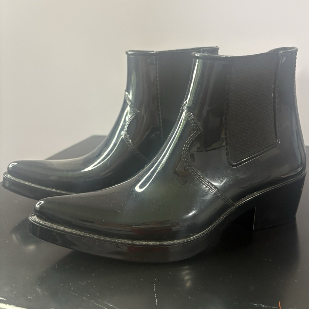 Calvin Klein Women’s Black Synthetic Chelsea Ankle Boots Pull On Round Toe 151