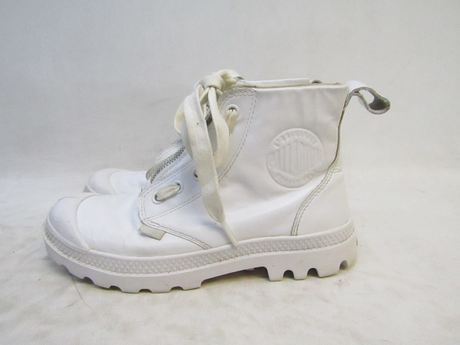 Palladium Womens Size 5.5 White Leather Lace Up Fashion Ankle Boots Booties