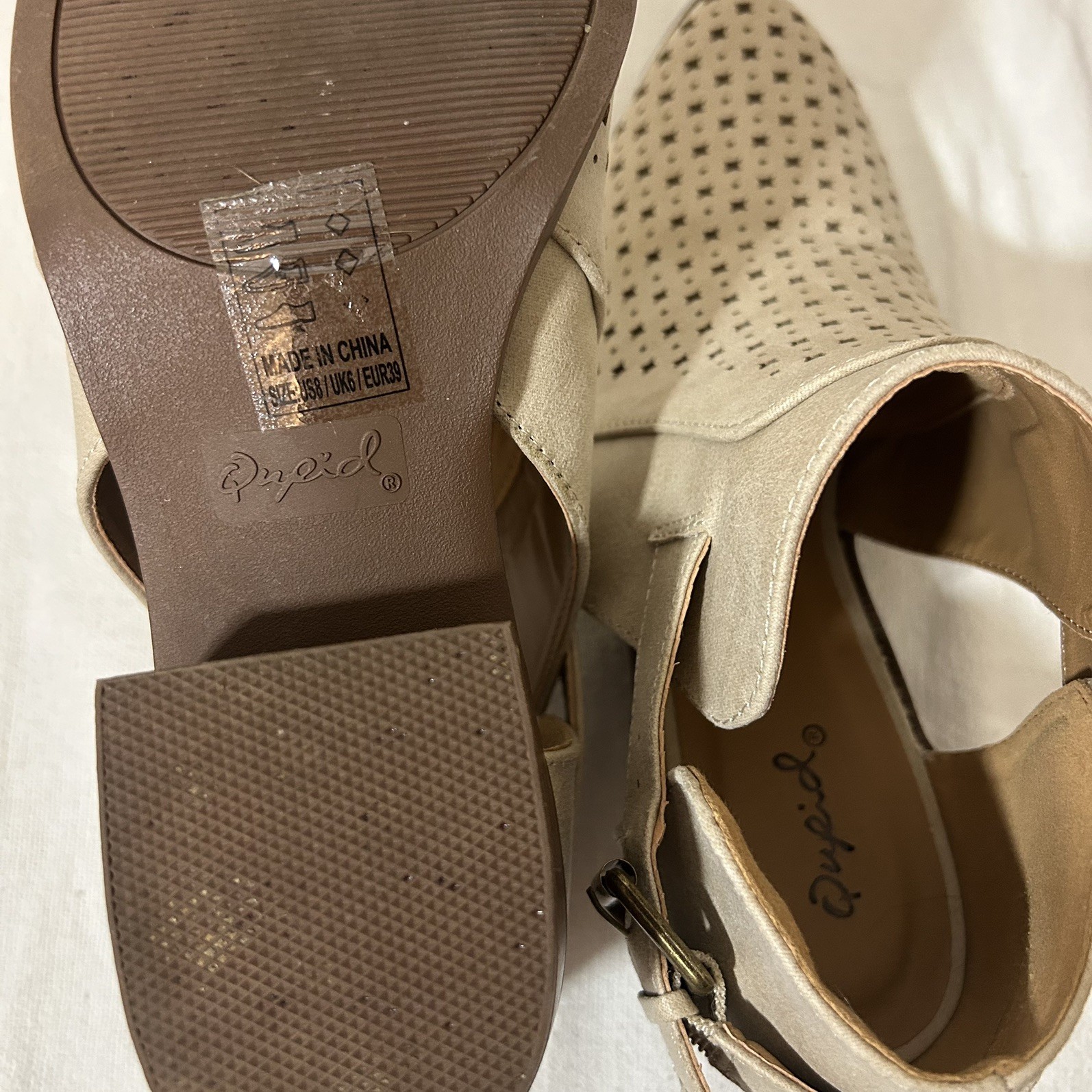 Qupid Bootie 1.5 Low Heel Booties Festival or Concert Beige Distressed Size 8