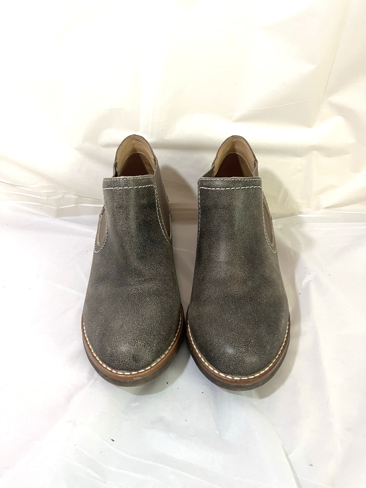 Biza size 36/ 5.5-6 Carson Gray Leather Slip On Booties