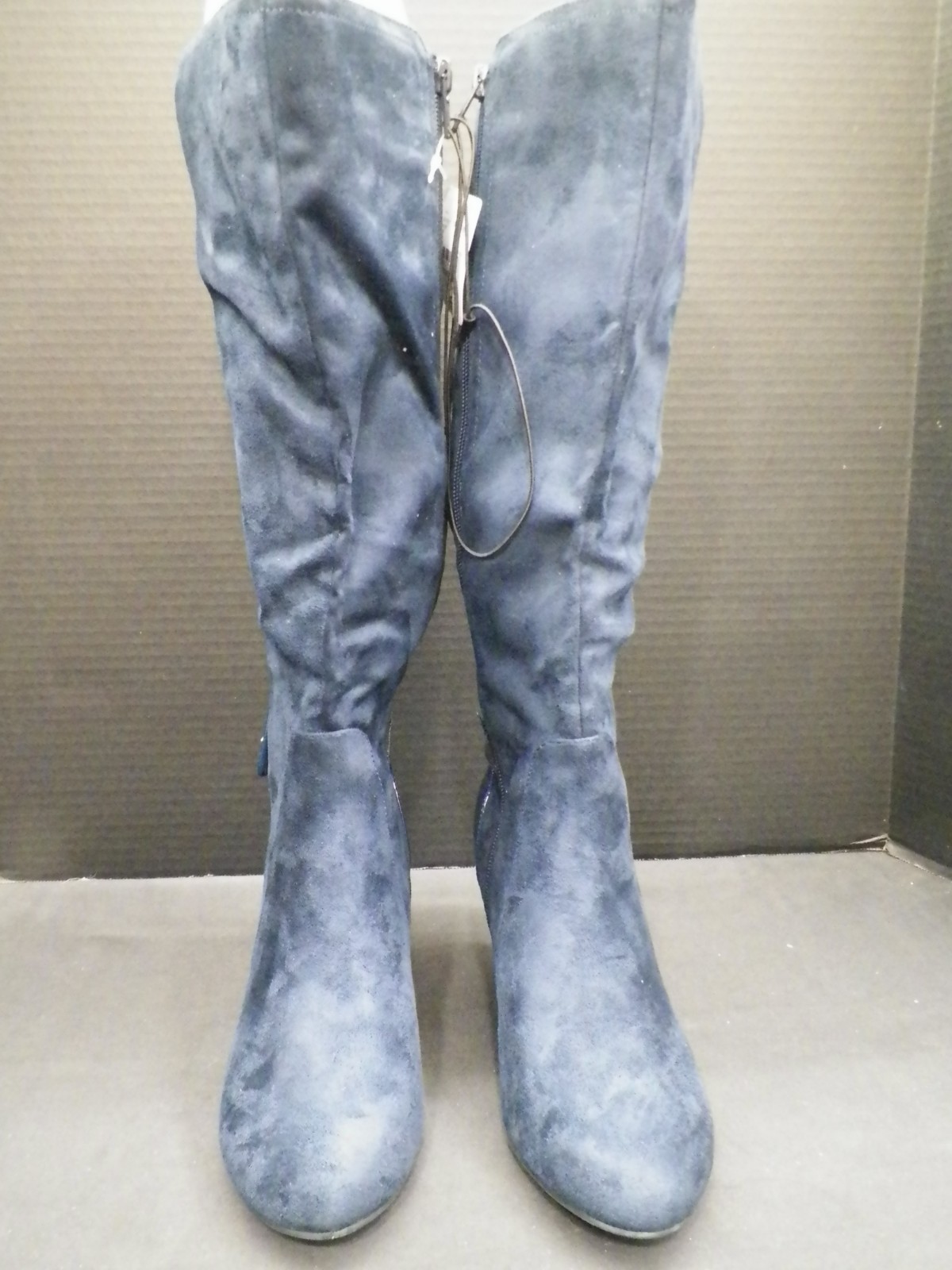 East 5th Avenue Women’s Savio Navy Blue Boots Size 8