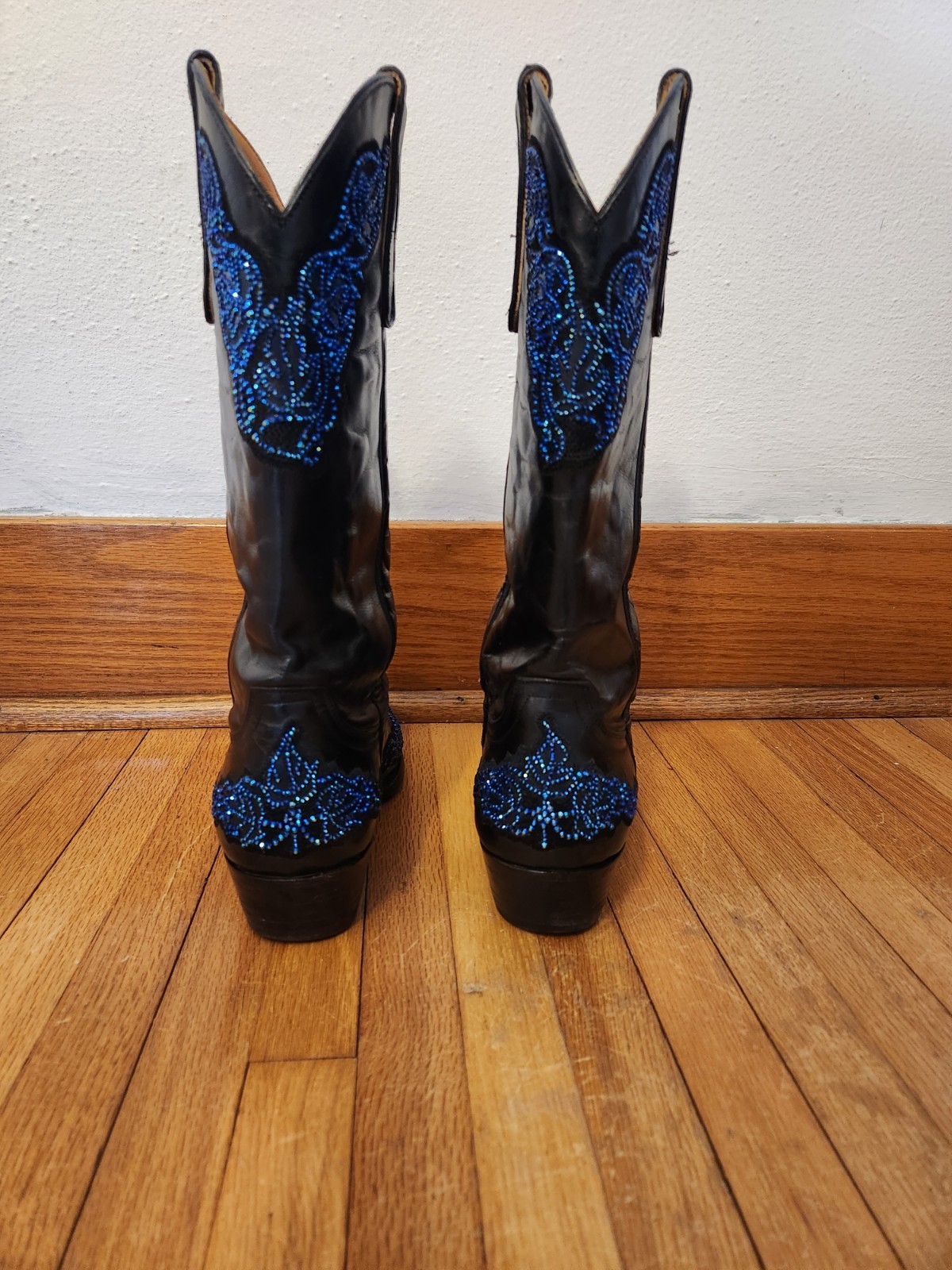 Old Gringo Viridiana Black Boots with Blue Shimmer Rhinestones Size 7.5