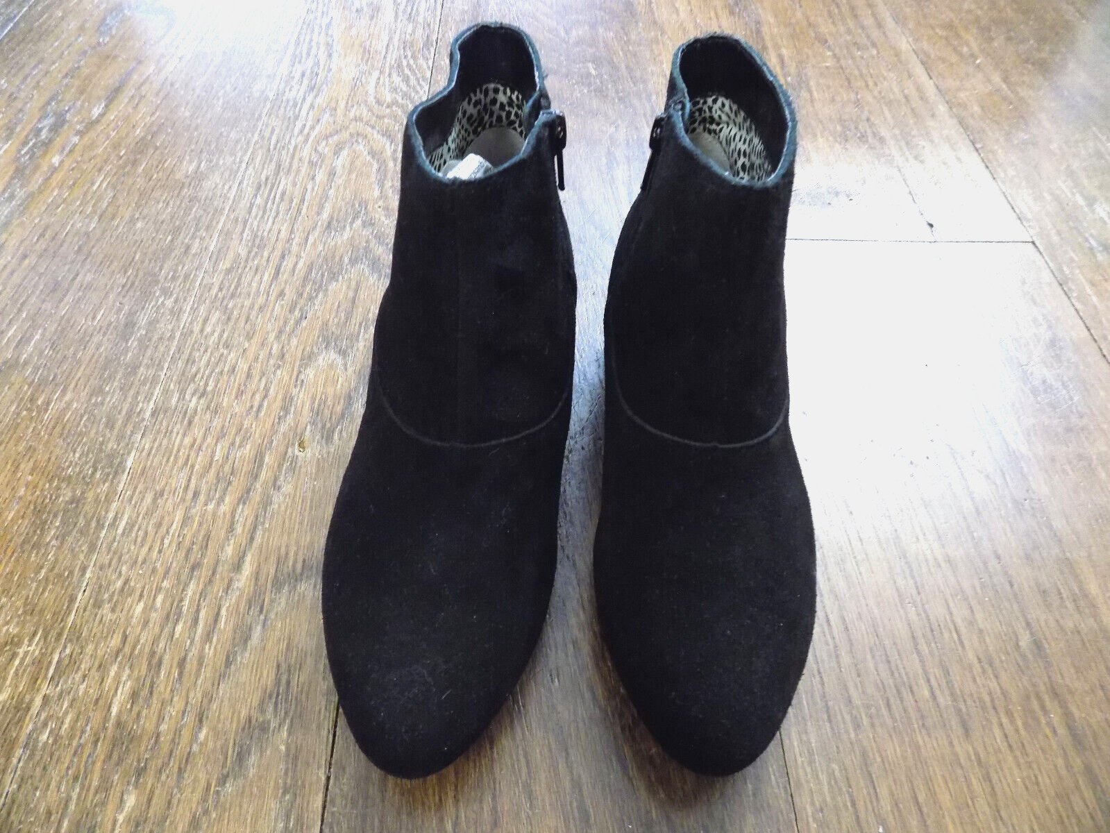 BC Born in California Size 6 Say Cheese Black 1.5″ Heel Wedge Booties Boots EUC