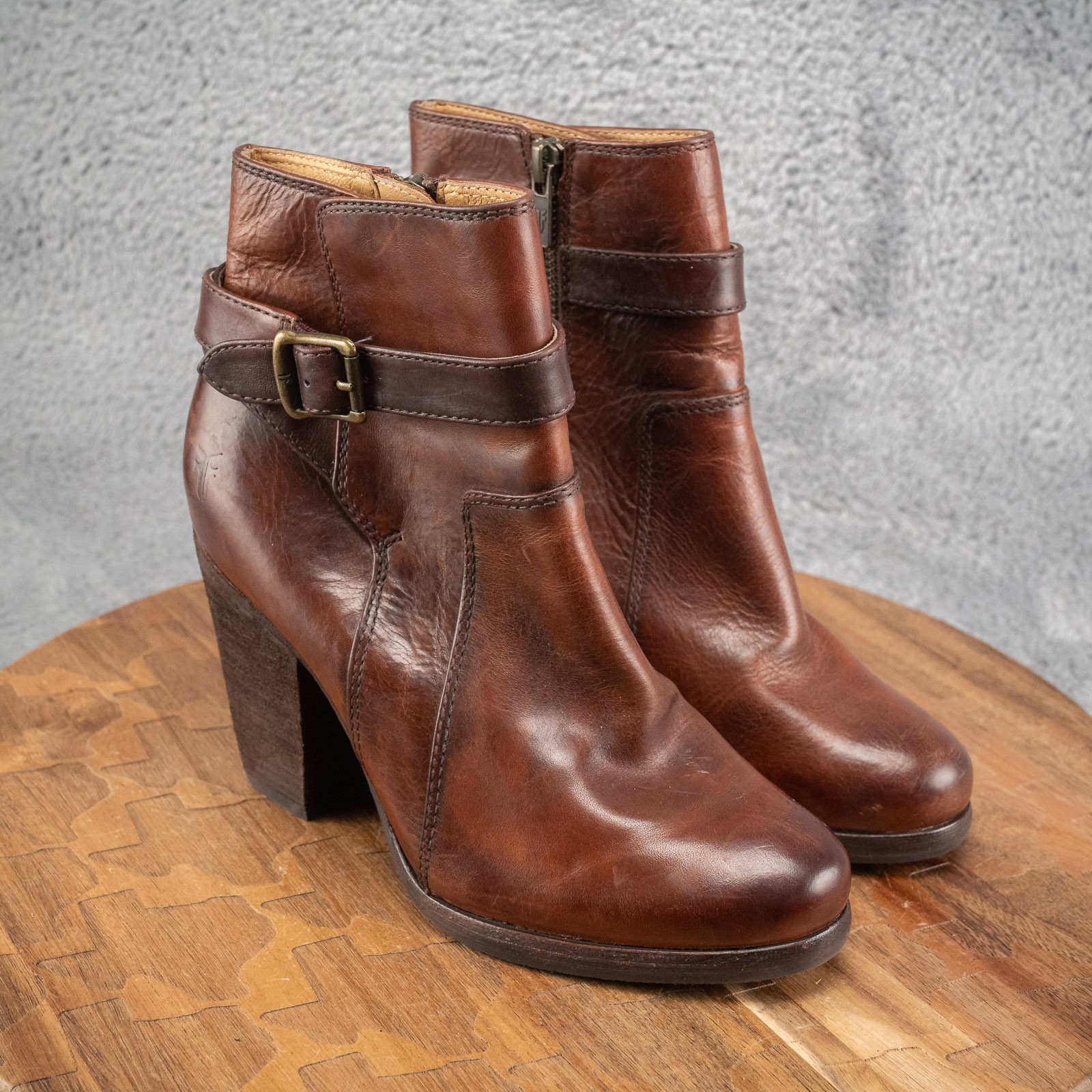 FRYE Patty Riding Bootie Leather Belted Buckle Women’s Size 6M Redwood Brown