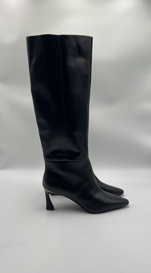 Women’s Vince Camuto Sutton Narrow Calf Boots Black Size 12M-NC