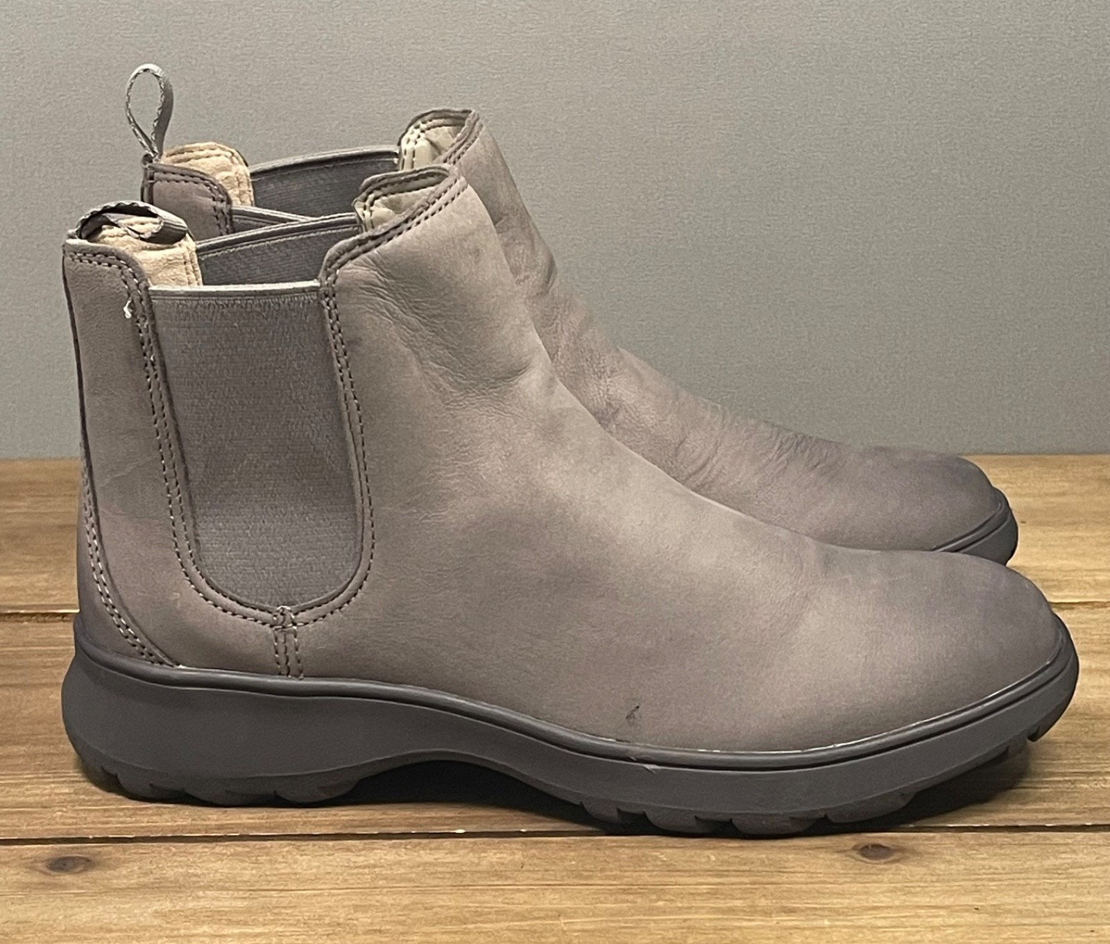 Vionic Women’s Evergreen Water Resistant Ankle Boots Size 6 Charcoal Gray Nubuck