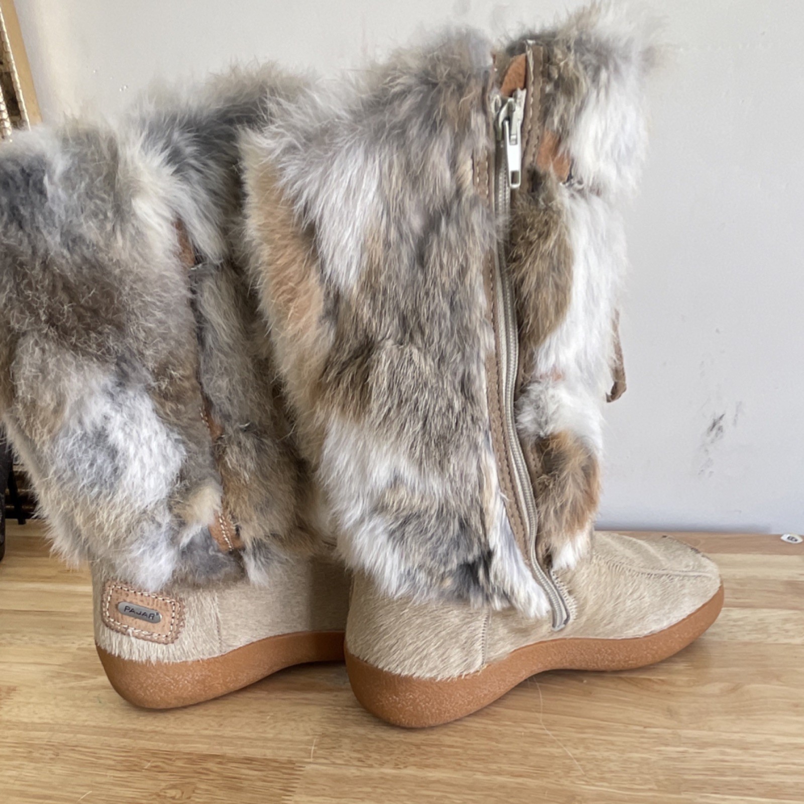 Pajar Women’s Fur Mid-Calf Snow Boots Beige Brown Gray US Size 9.5