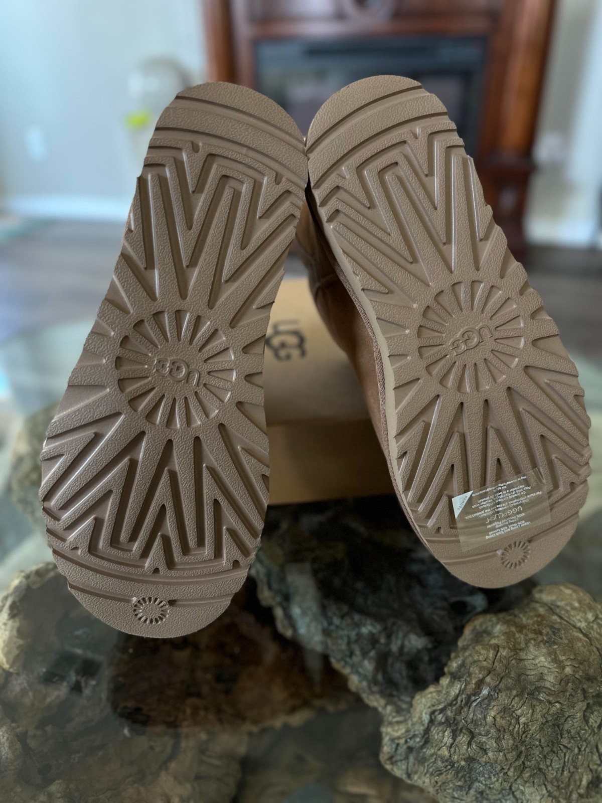 AUTHENTIC UGG Australia Women’s Classic Mini Lunara Bootie Size 9 NIB XMAS JULY