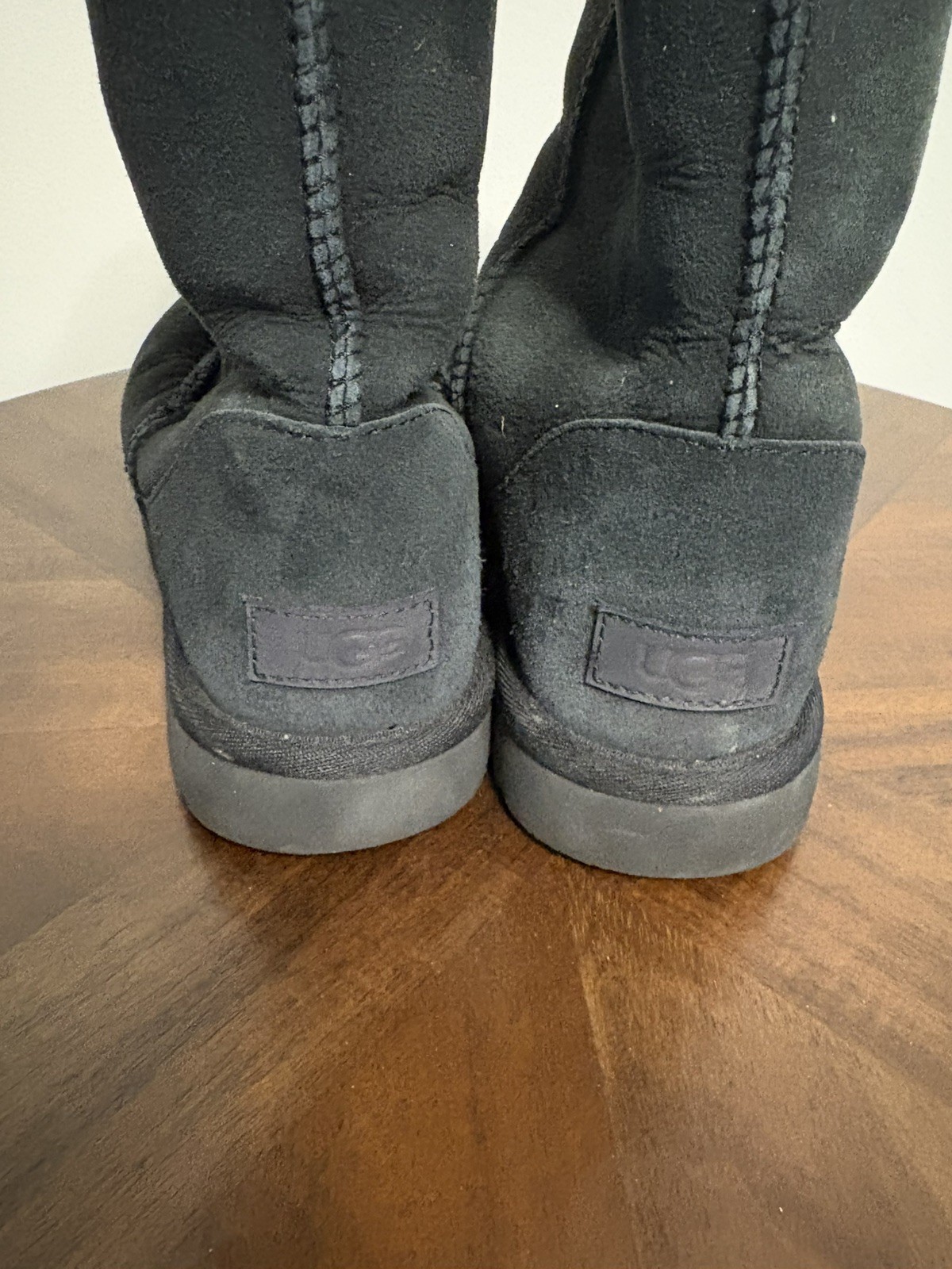 UGG Women’s Classic Tall II Boot black women’s size 9 UGG S/N 1016224