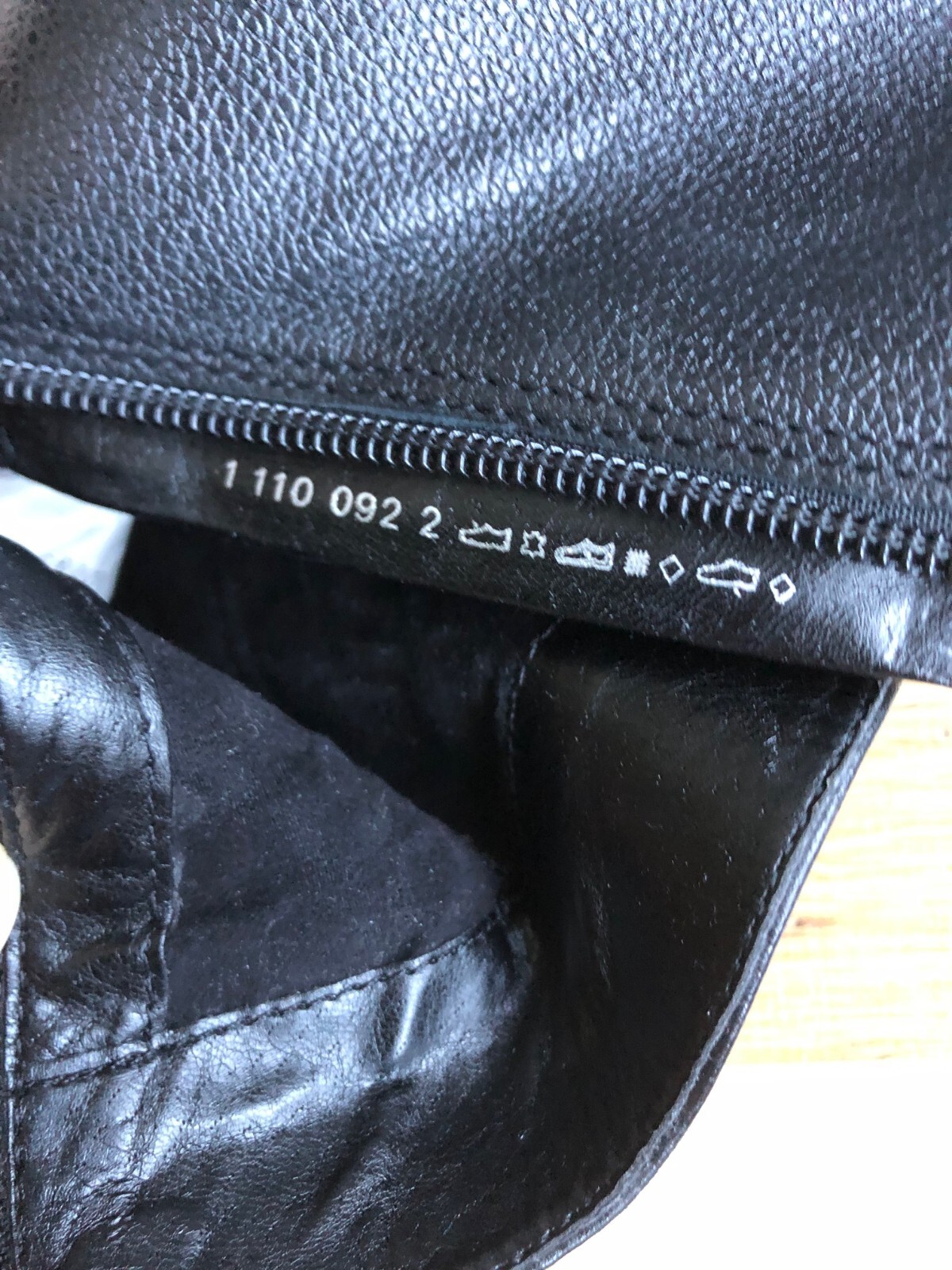 5TH Avenue-BLACK LEATHER- zip ankle boot- size EUR37, exc cond
