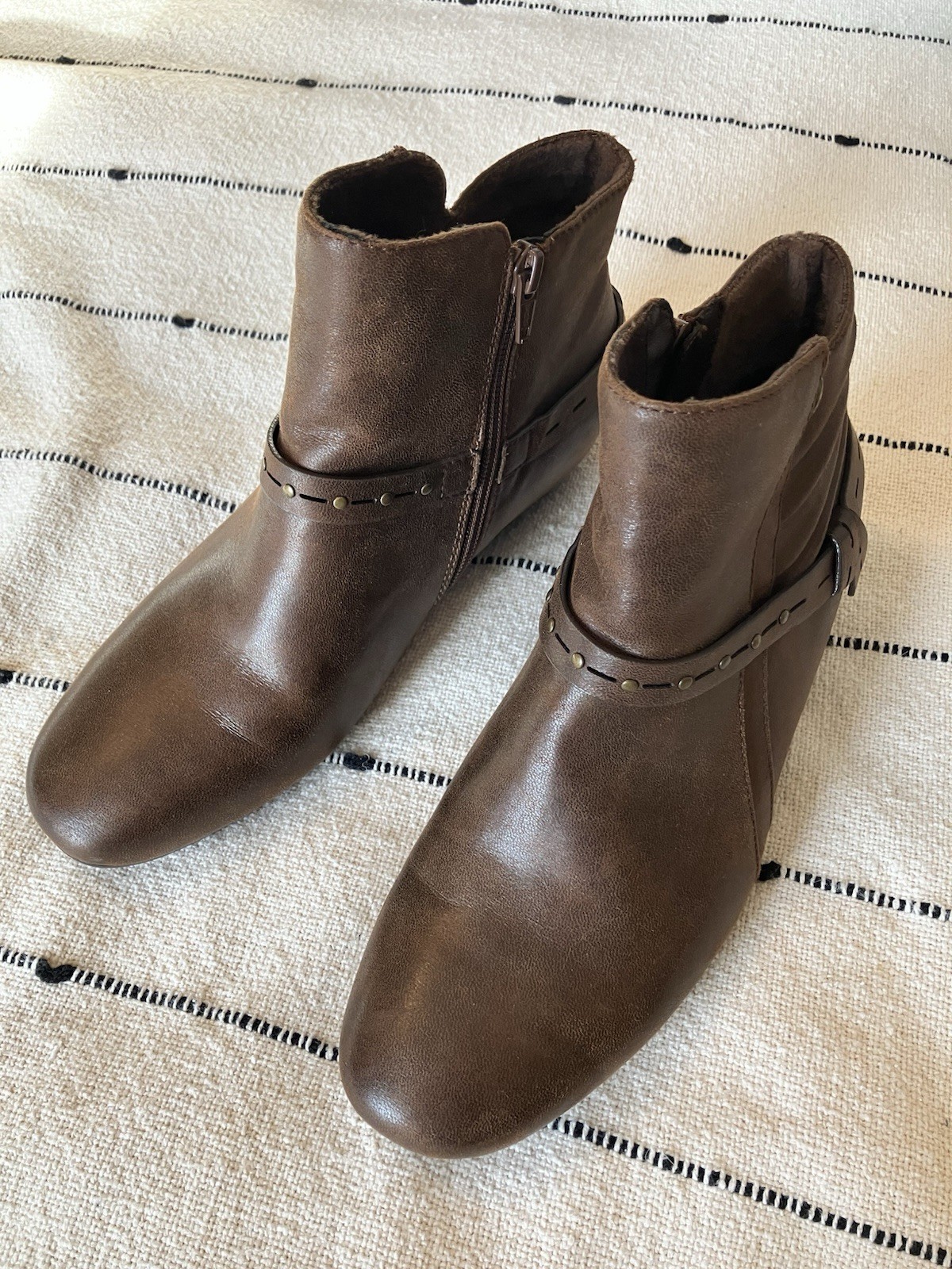 8.5 Internal Wedge Chelsea Boots Urban City Cottagecore Business Casual Classic