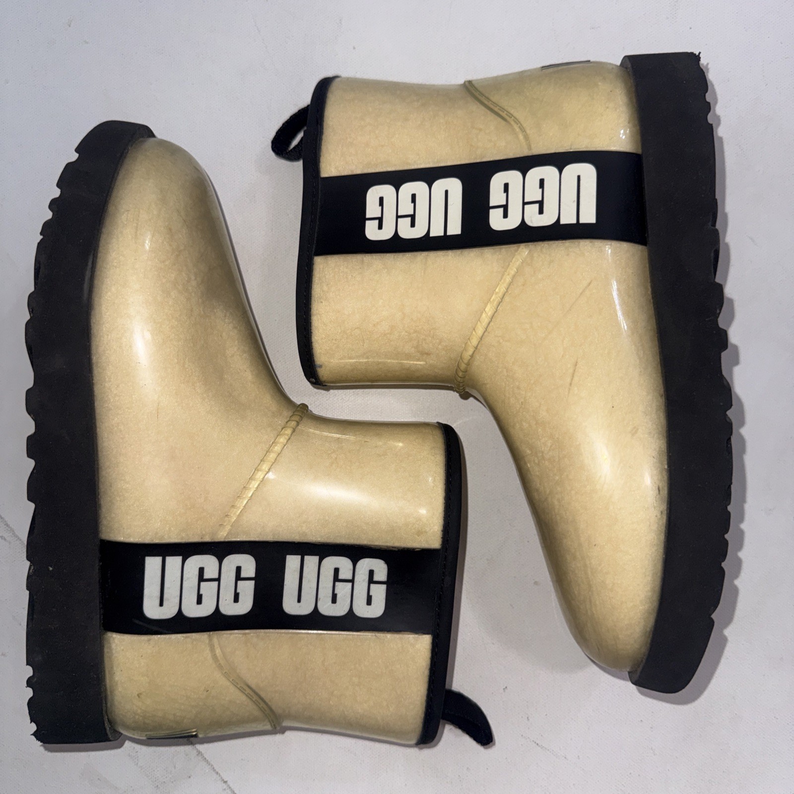 UGG Classic Clear Mini Boots Natural Black Sheepskin Waterproof Size 5 READ