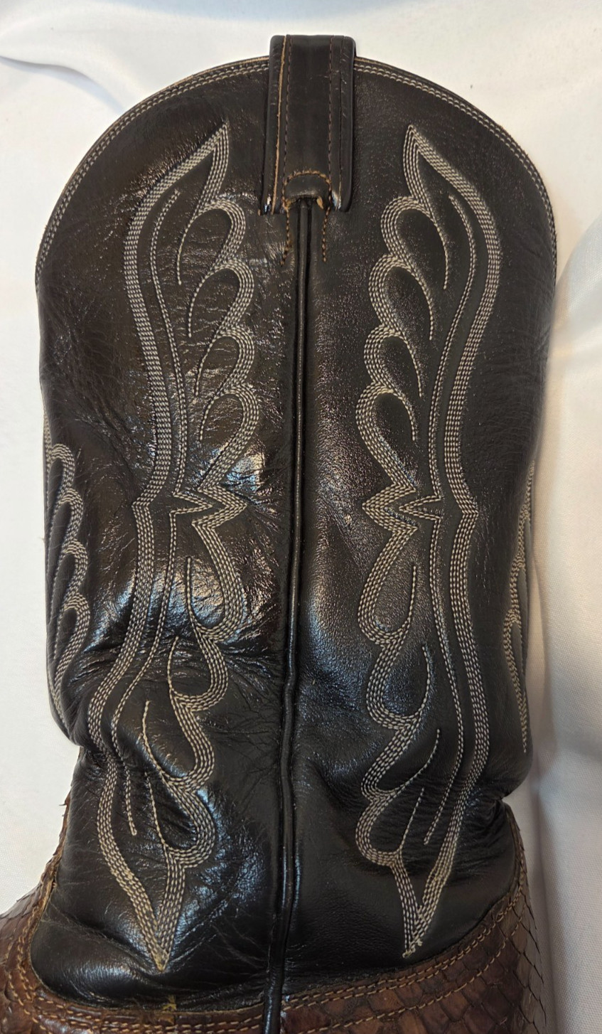 Tony Lama Brown Snakeskin Leather Western Style Cowboy Boot Size 7.5B
