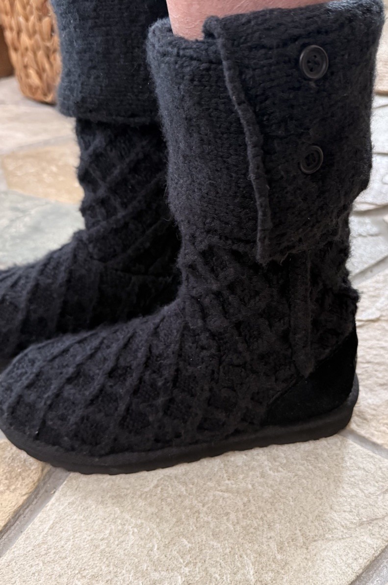 UGG 3066 Black Boots Lattice Cardy Cable Knit Button Boots 8 US