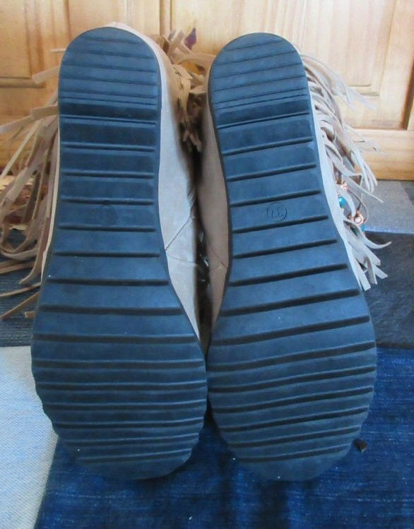 Women Round Toe Hidden Wedge Heel Beaded Fringe Side Zip mid calf Boots sz 6