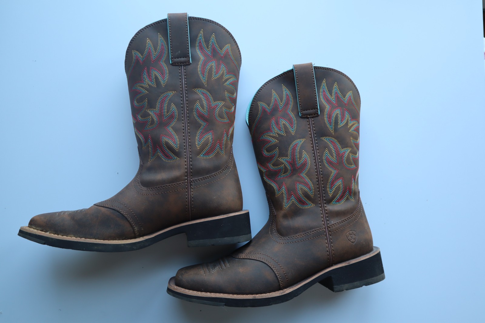 Brown Leather ARIAT Delilah Western Boots w/ Multicolored Stitched Design 8 B