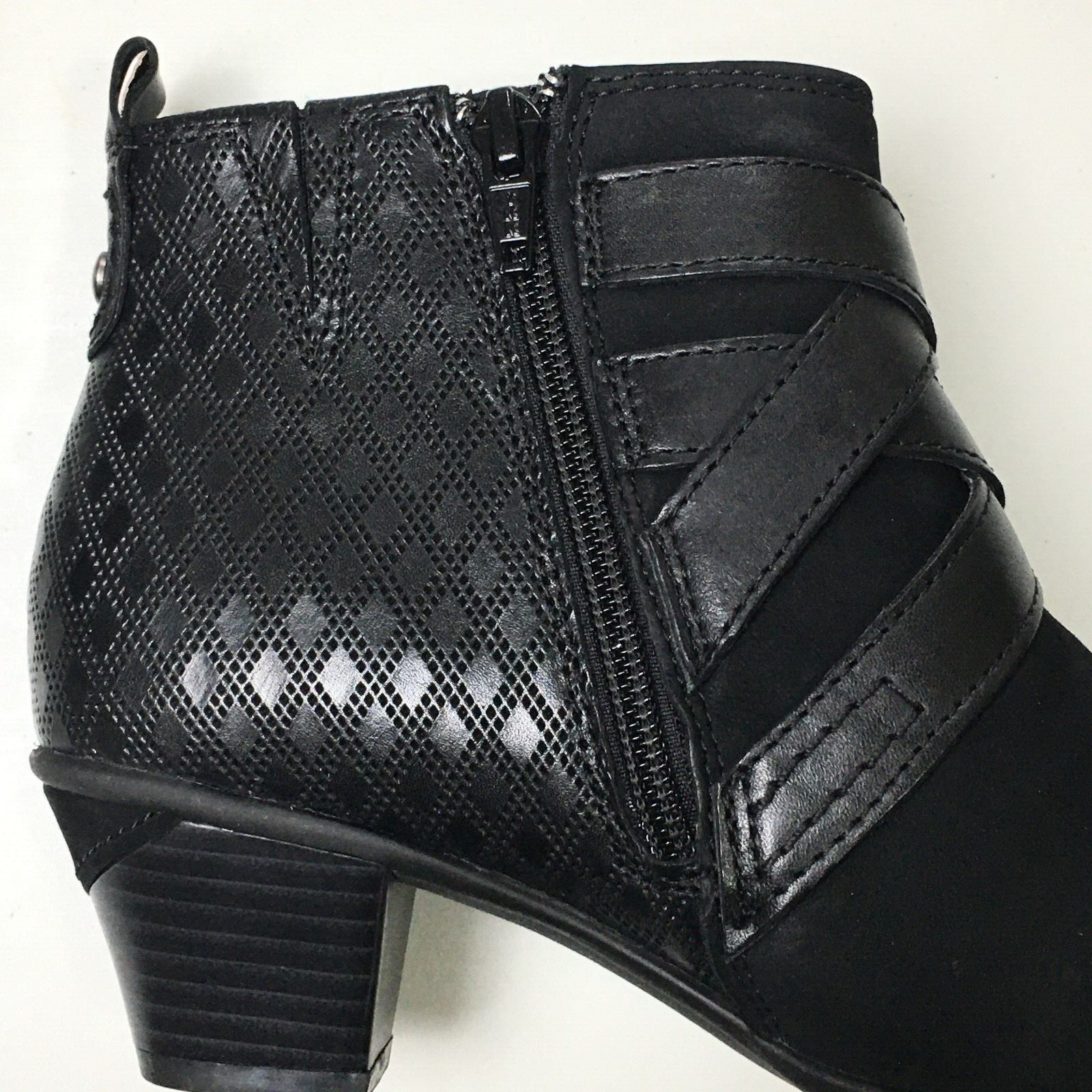 Earth Womens Ankle Booties Sz 6 Soft Black Buck Emerald Criss Cross Strap NIB