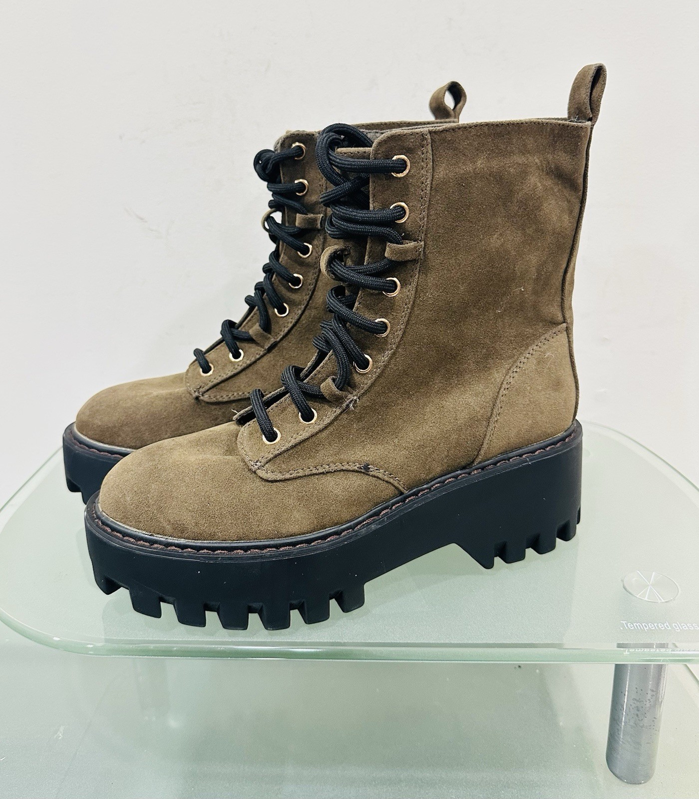 NWOT Just Fab Eletra Cubb Khaki Lace Up Combat Women’s Boot Faux Suede Size 5,5