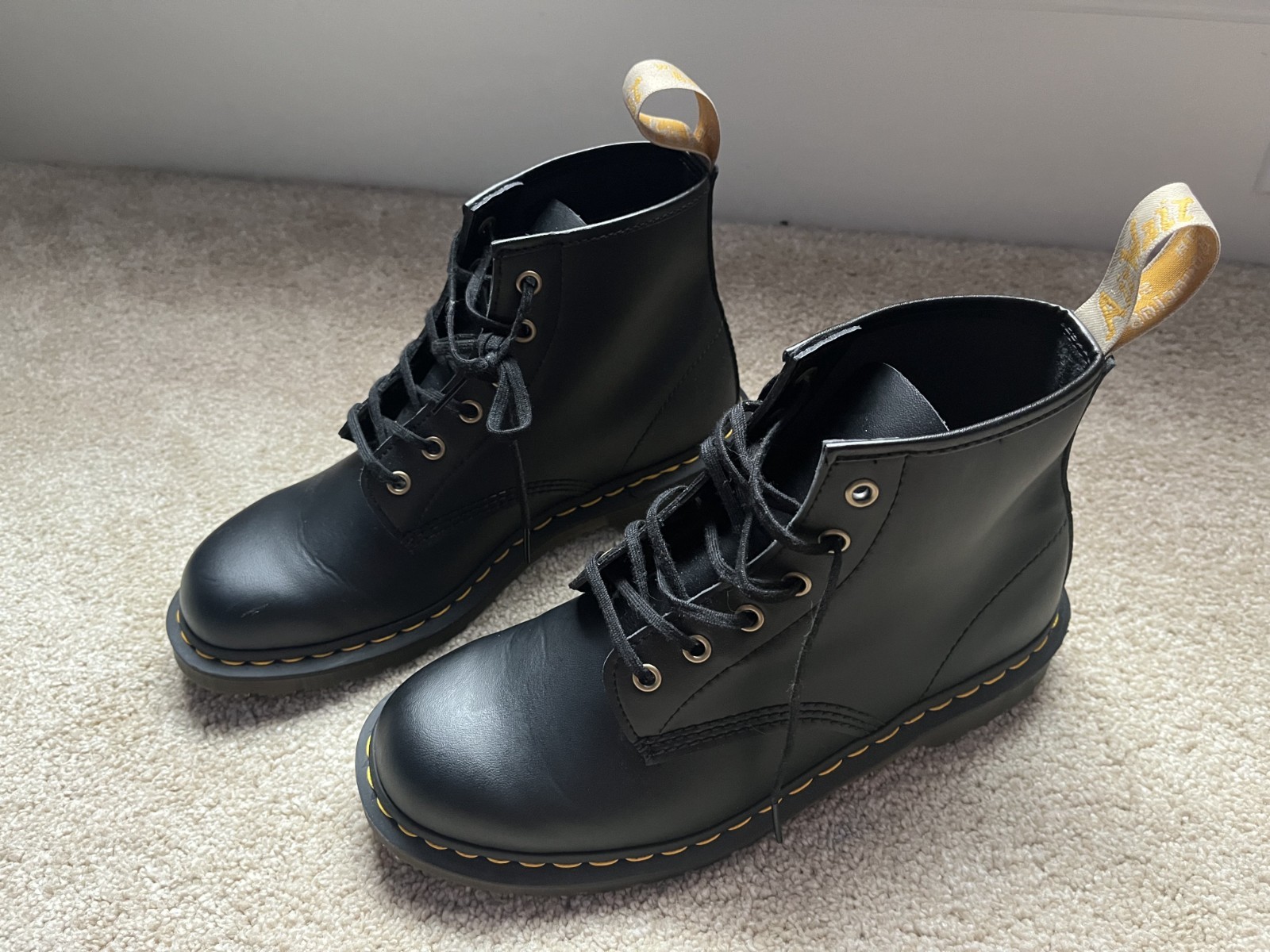 Doc Martens Vegan Classic Boots Combat Ankle Boots – Black (M9 W10)