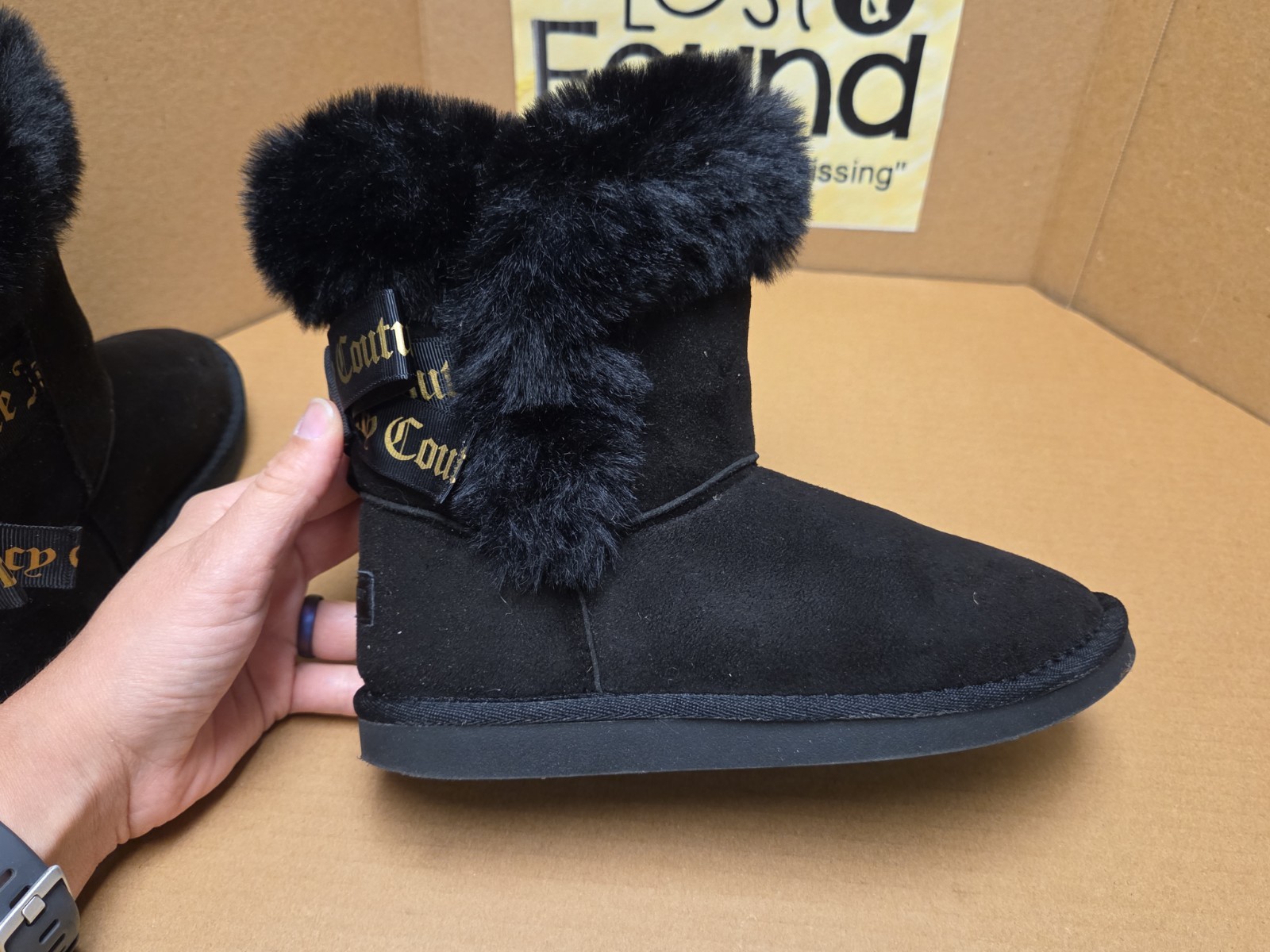 Juicy Couture JC-King Black Faux Fur Suede Boots Ribbon Bow Size 4 PICS