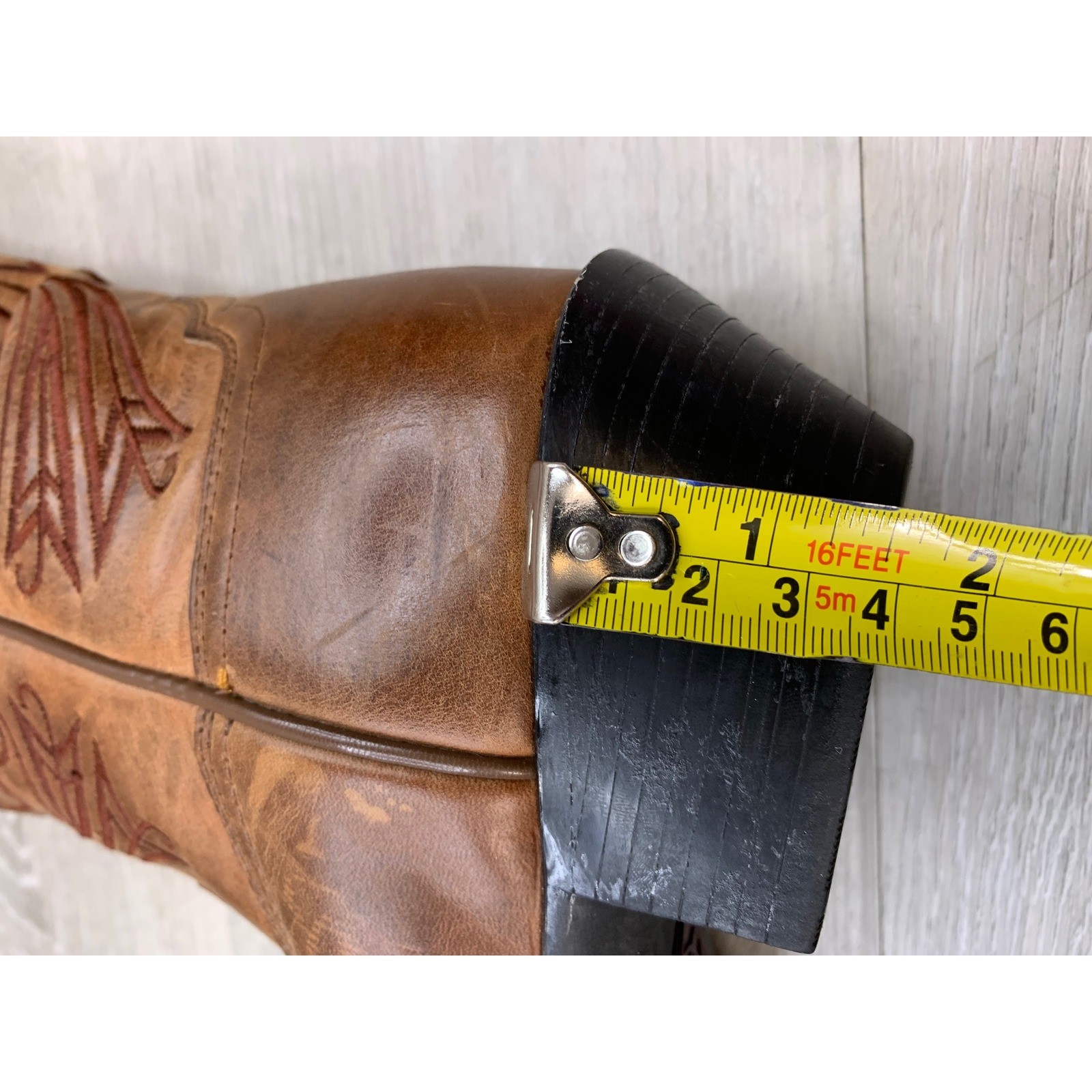 Ariat Heritage Western R-Toe Women’s Distressed Brown Leather Cowboy Boots