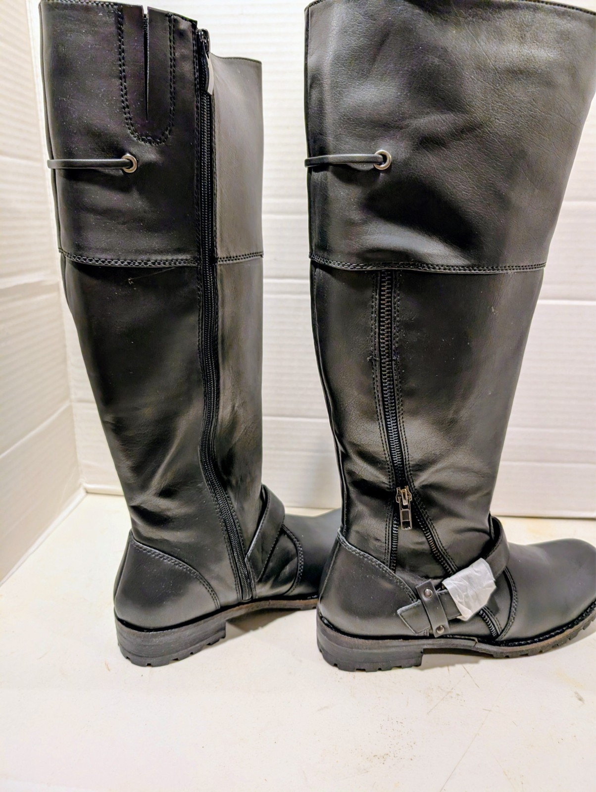 Brand New Very Volatile Women’s Black Clyde Knee High Zip Boot Many Sizes
