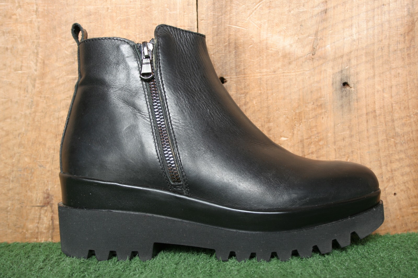 BRAWN’S Black Leather Side Zip Platform Ankle Boots EUR 38 ≈ US 7.5