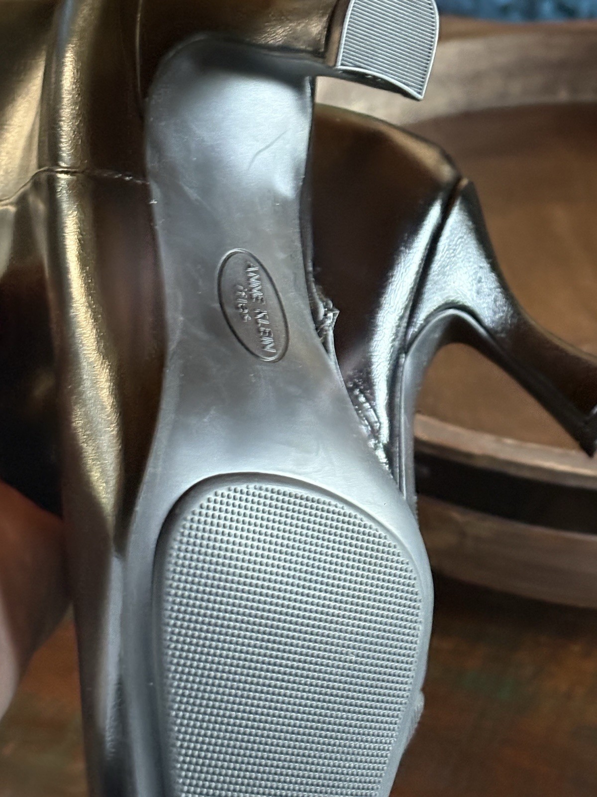 Anne Klein Women’s Pablo snip toe Bootie Size 8