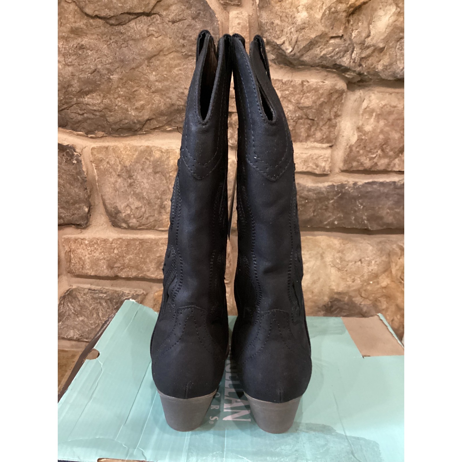 Magellan Outdoors Meredith Chopout Western Boots Black Faux Suede 9.5 182700 New