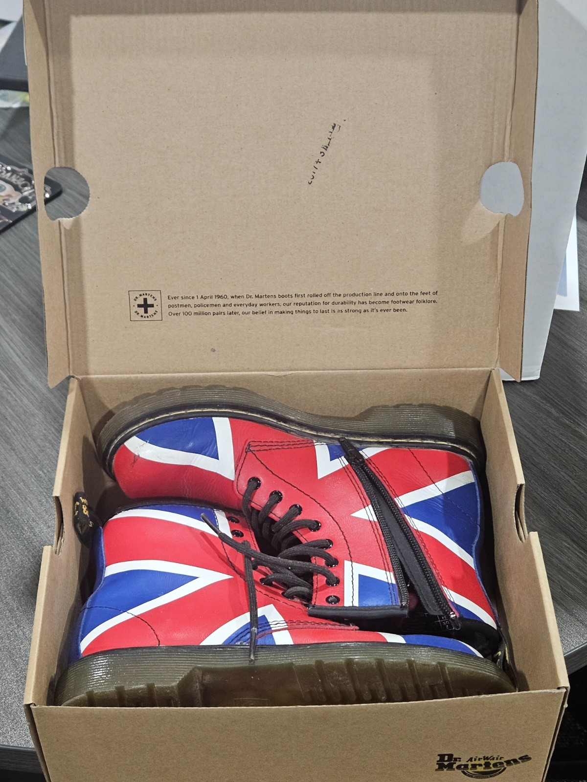Dr. Martens Delaney Union Jack Boots Womens/Girls UK 2 US 3 EU 34 Air Wair