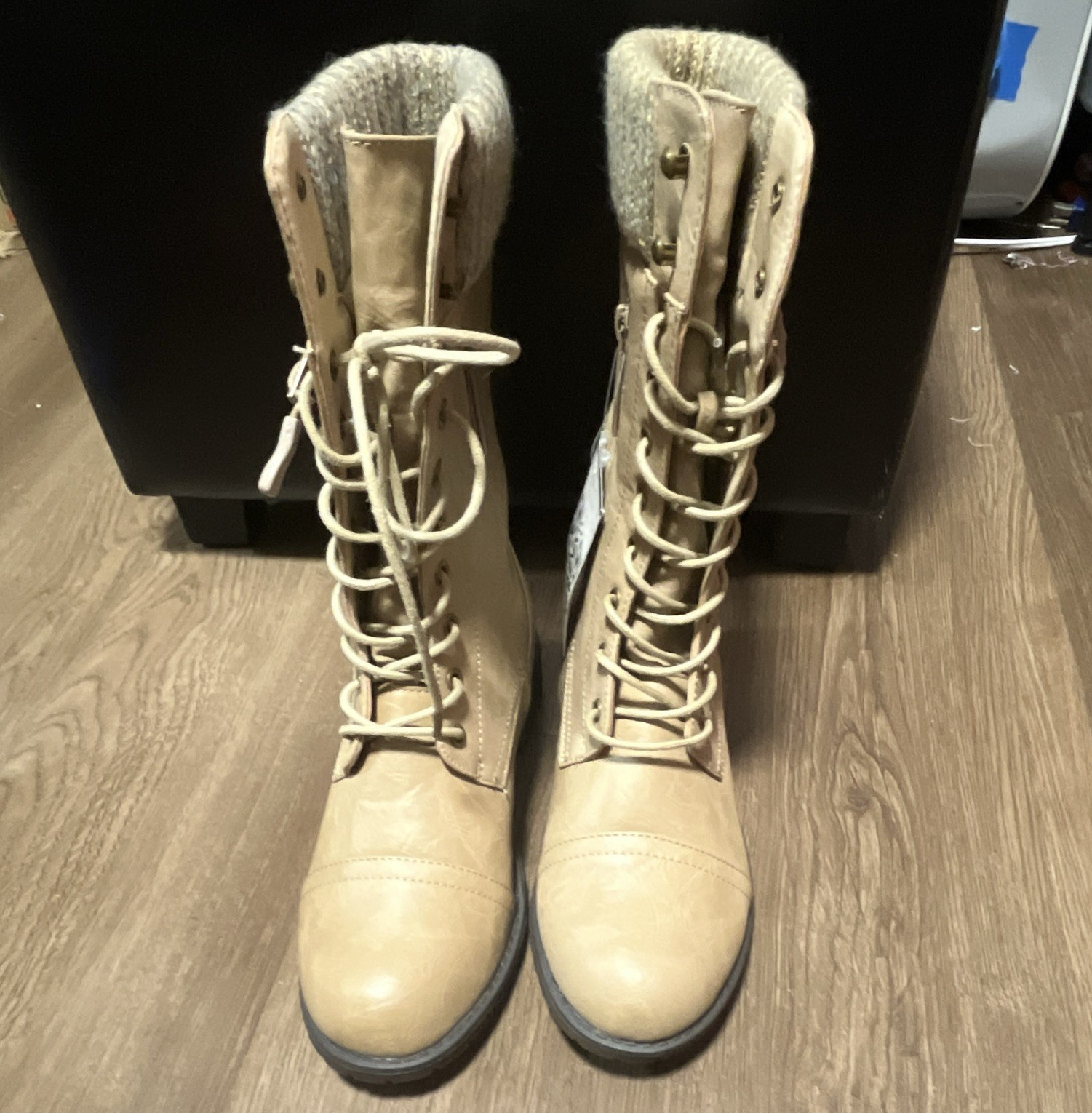 daily shoes Women’s Beige faux leather Combat Lace-Up Mid-Calf Round Toe 7.5