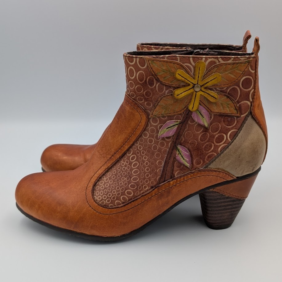 L’Artiste Spring Step US 6.5/7 Dramatic Boots Booties Flower Leather EU size 37