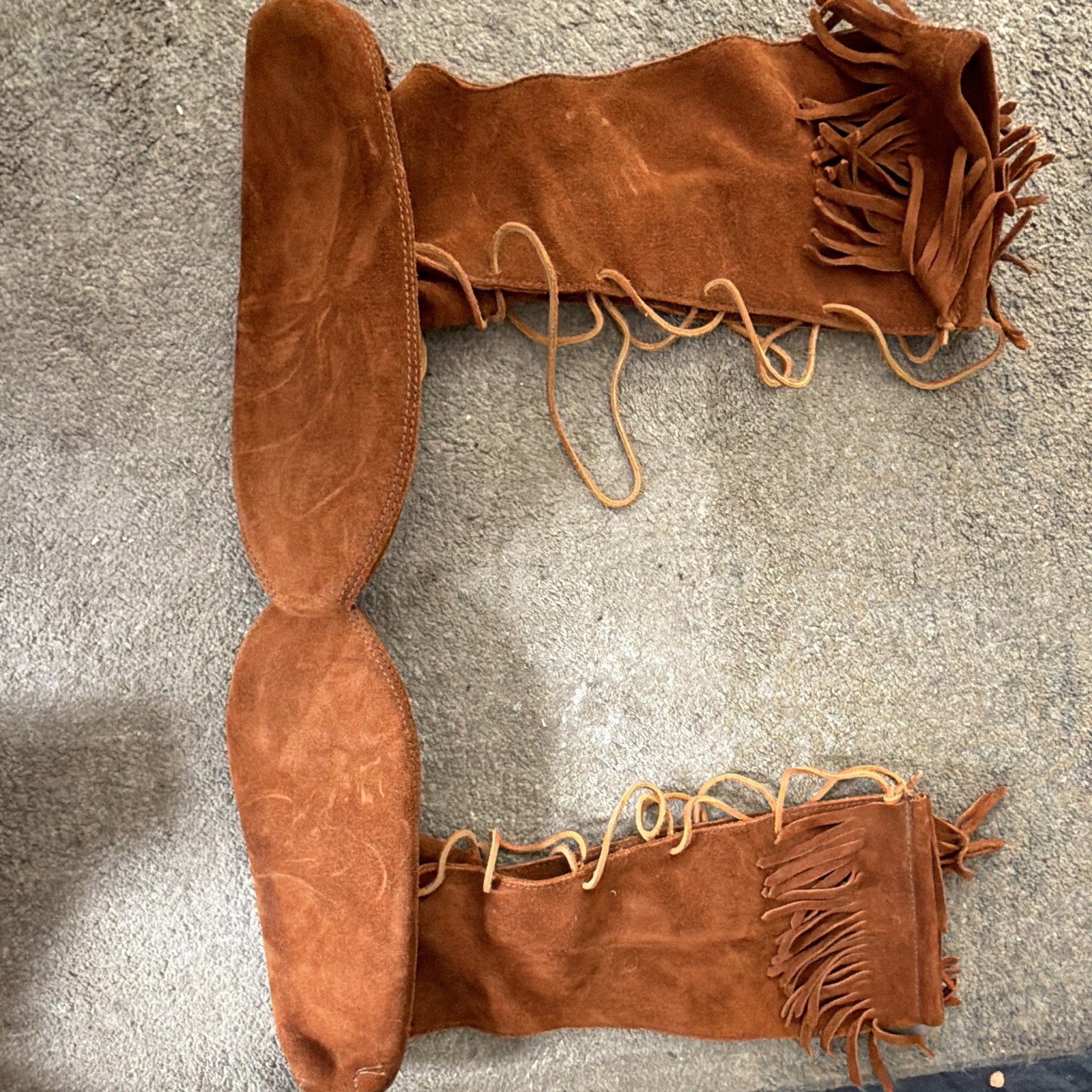 Minnetonka Women’s Brown Suede Fringe Lace-Up Knee High Moccasin Boots 12.5