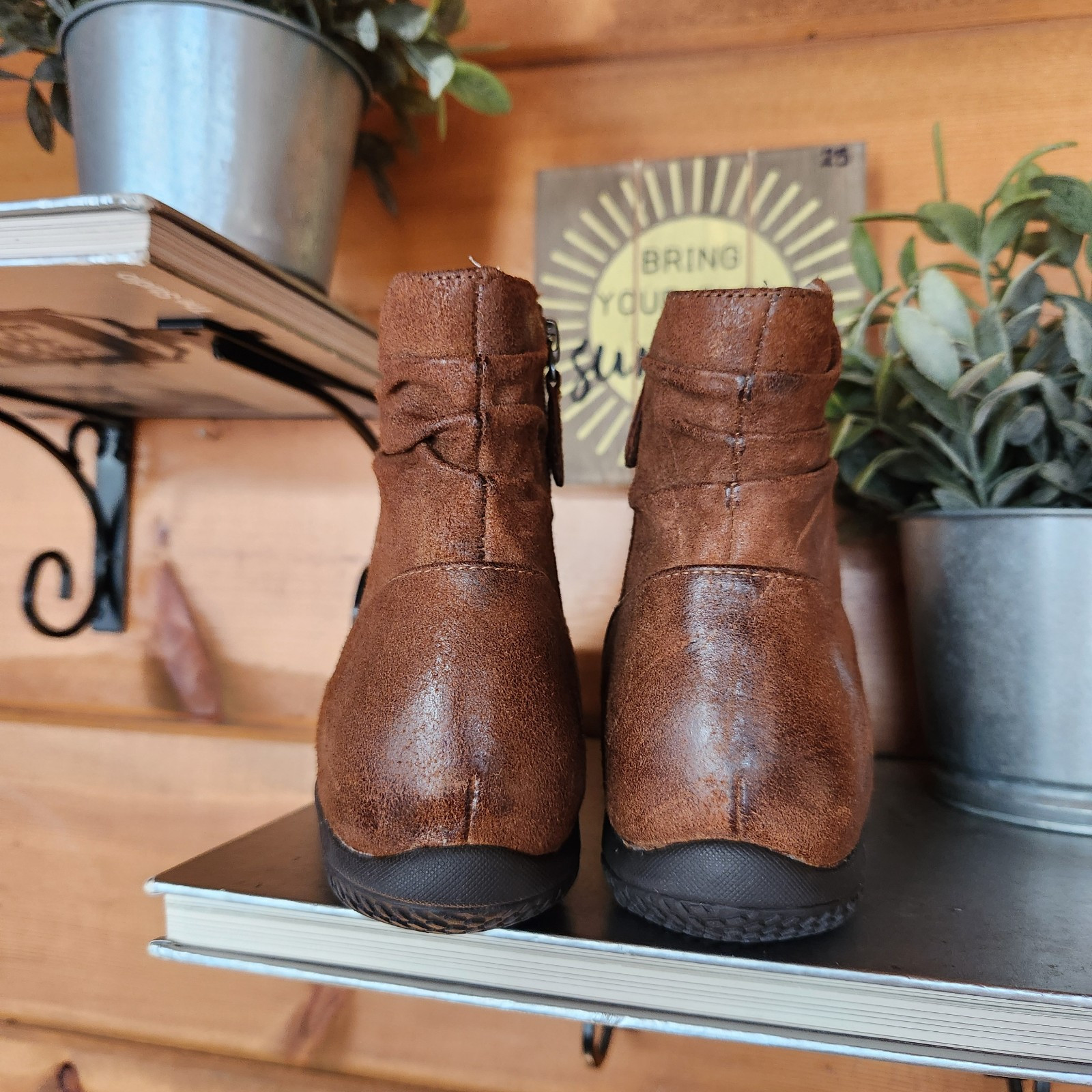 SoftWalk Hanover Boots Weathered Brown Leather Ruched Pleated Comfort Size 6.5 W