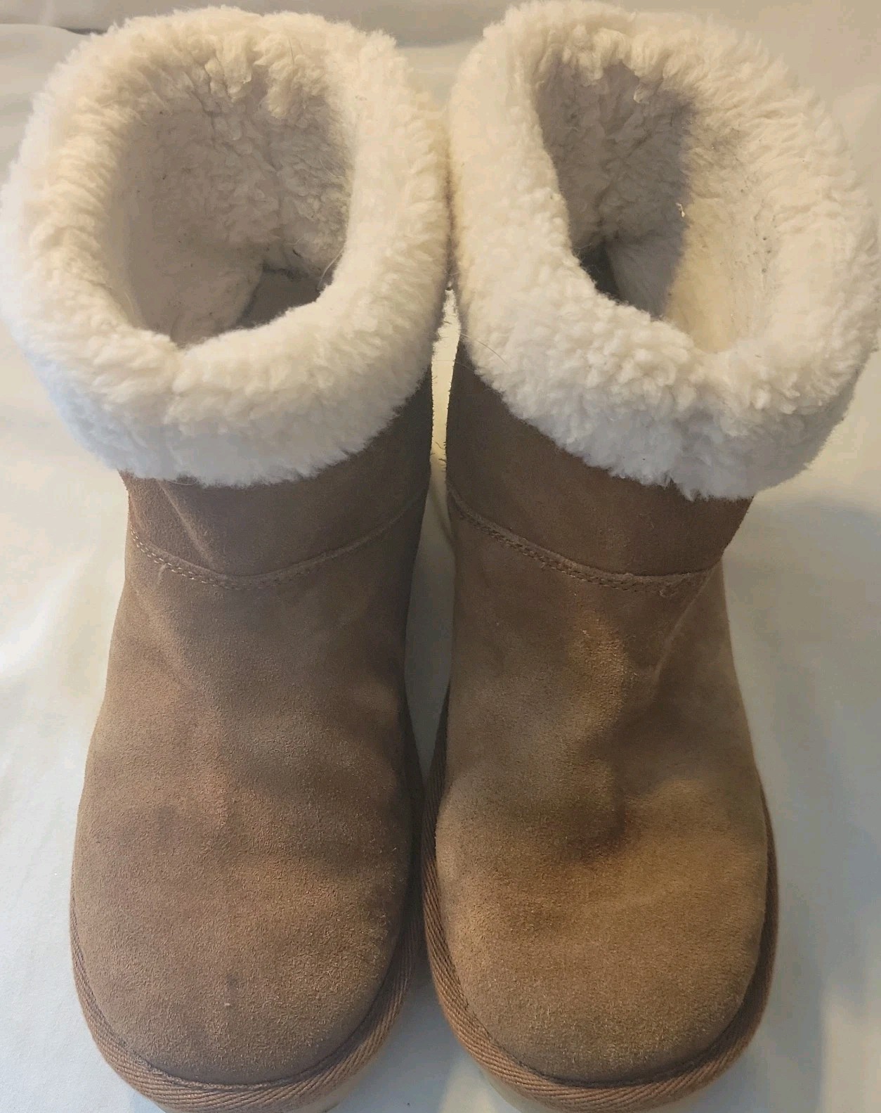 Michael Kors Suede Faux Shearling Boots Gold Logo Size 7 Warm Winter Boot Tan