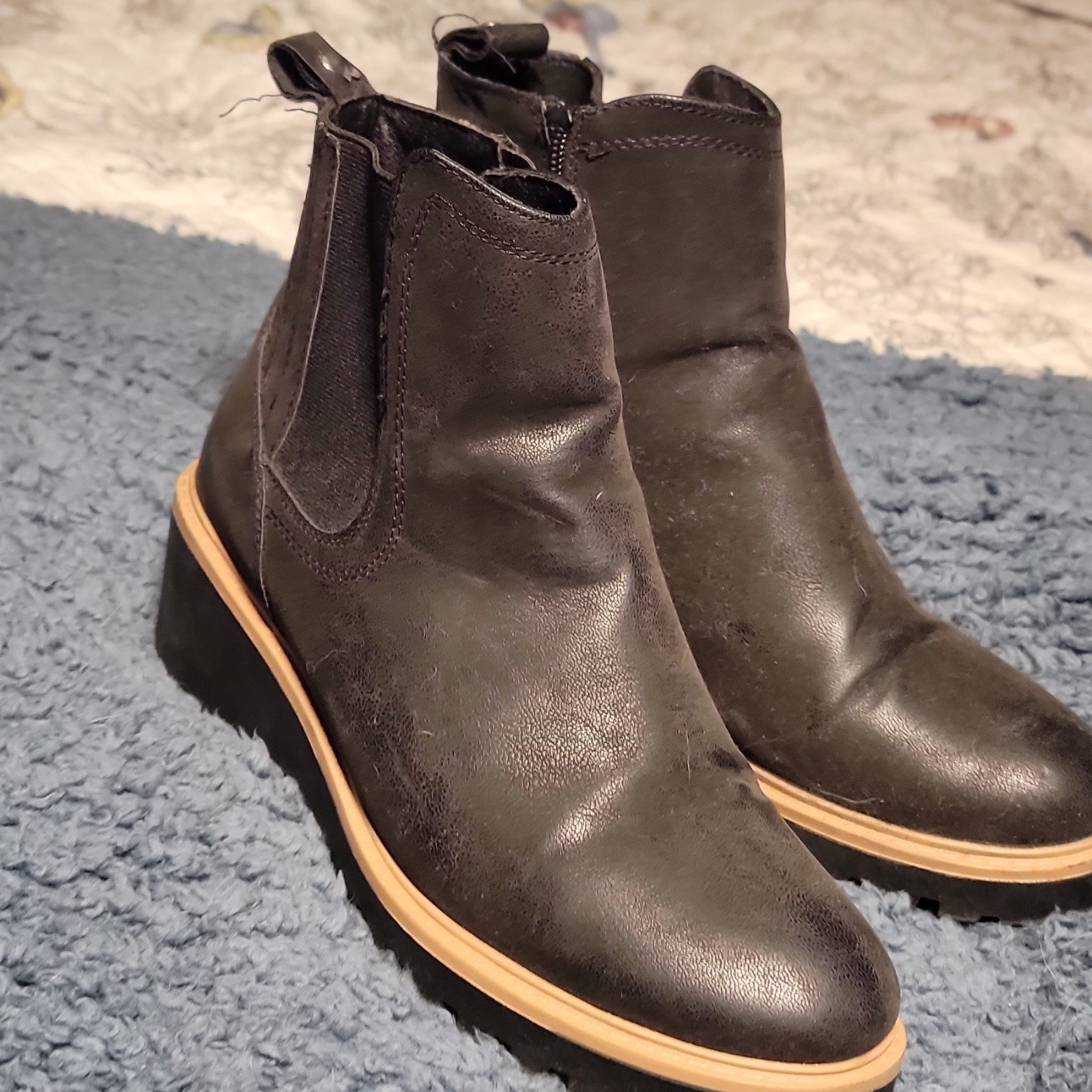 Maurices Women’s Black Chelsea Ankle Bootie Slip-On Round Toe Synthetic US 9