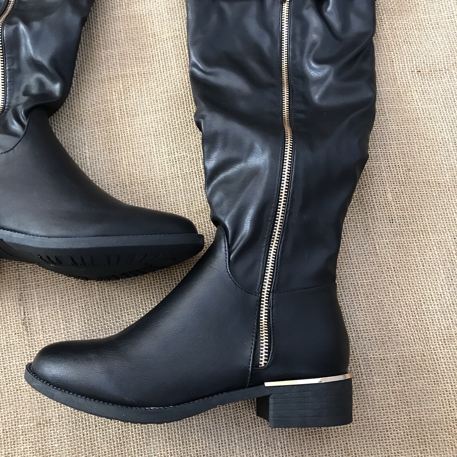 TOP MODA WOMEN’S BLACK KNEE BOOTS SIZE 8 Faux Leather Gold Metal Buckle Formal
