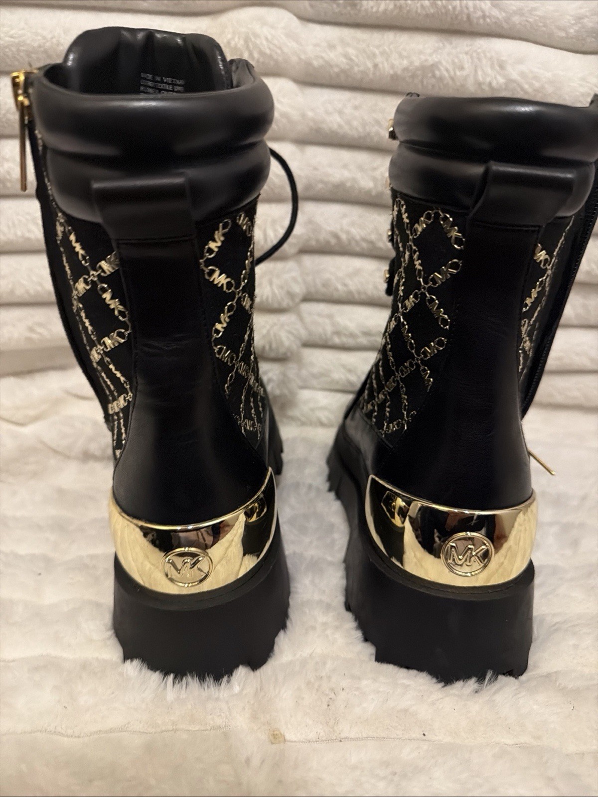 Michael Kors Rowan boot is both practical and stylish.