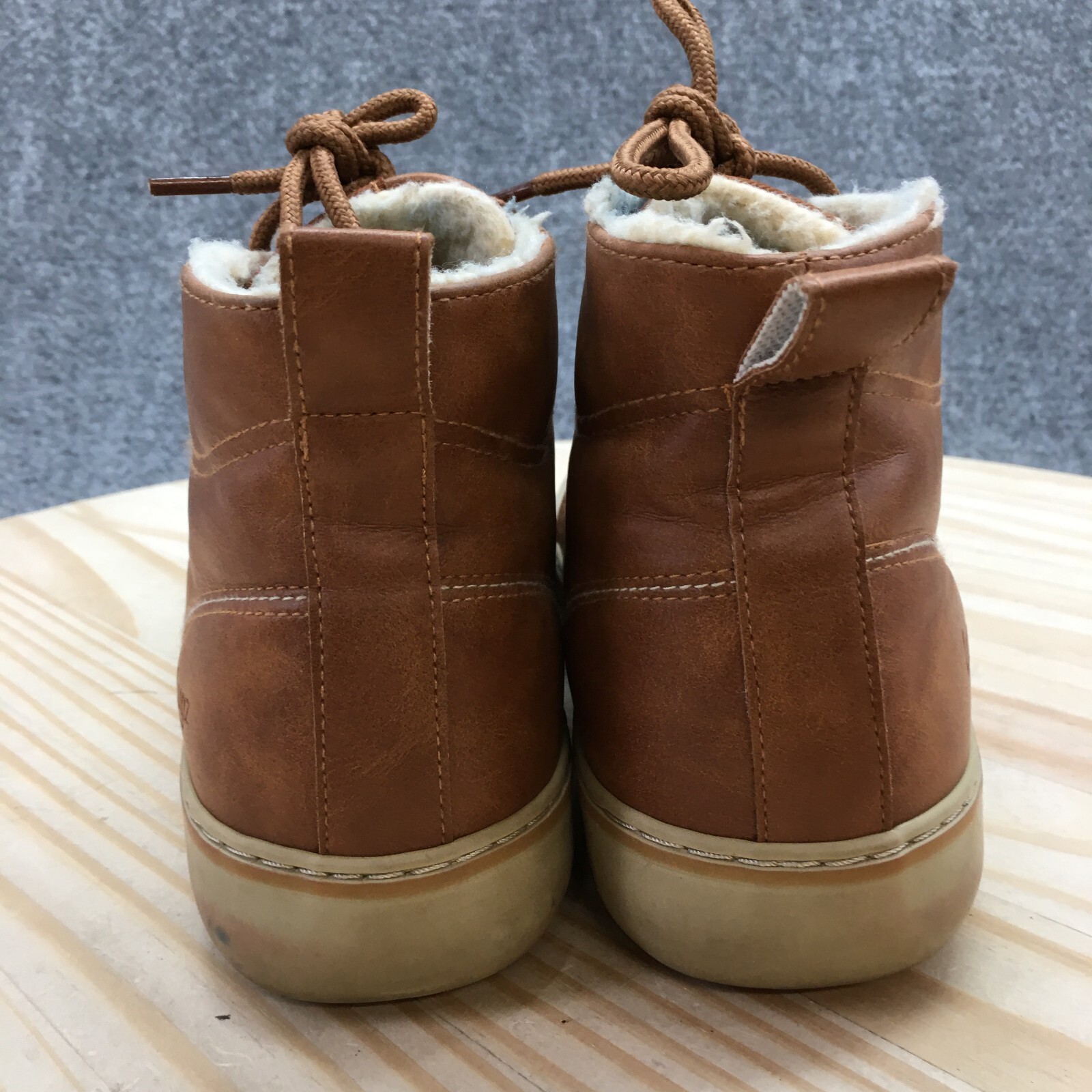 Lugz Chukka Boots Womens 7 Brown Evergreen Fleece Lined Laced Up Faux Leather