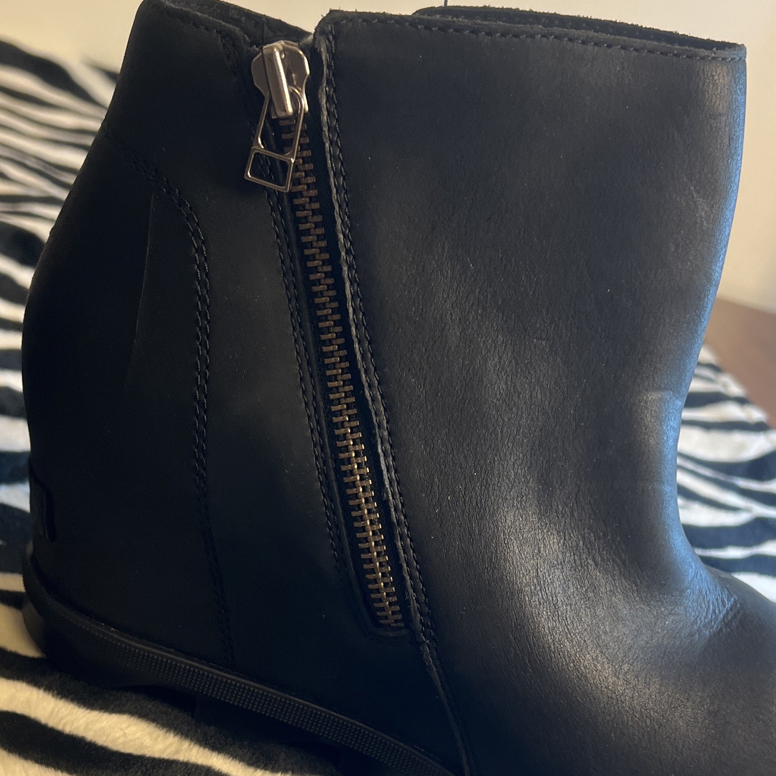 SOREL Joan of Arctic Wedge II Women’s Black Leather Side Zip Bootie US 12 EU 43