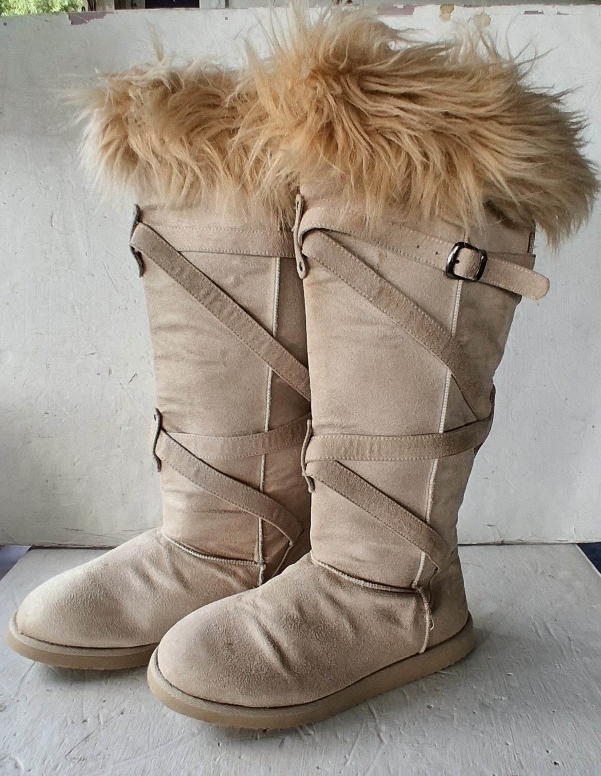 Women’s Knee Boots Shoes Brown-Tan Faux Leather Fur Top Size 8 Unbranded