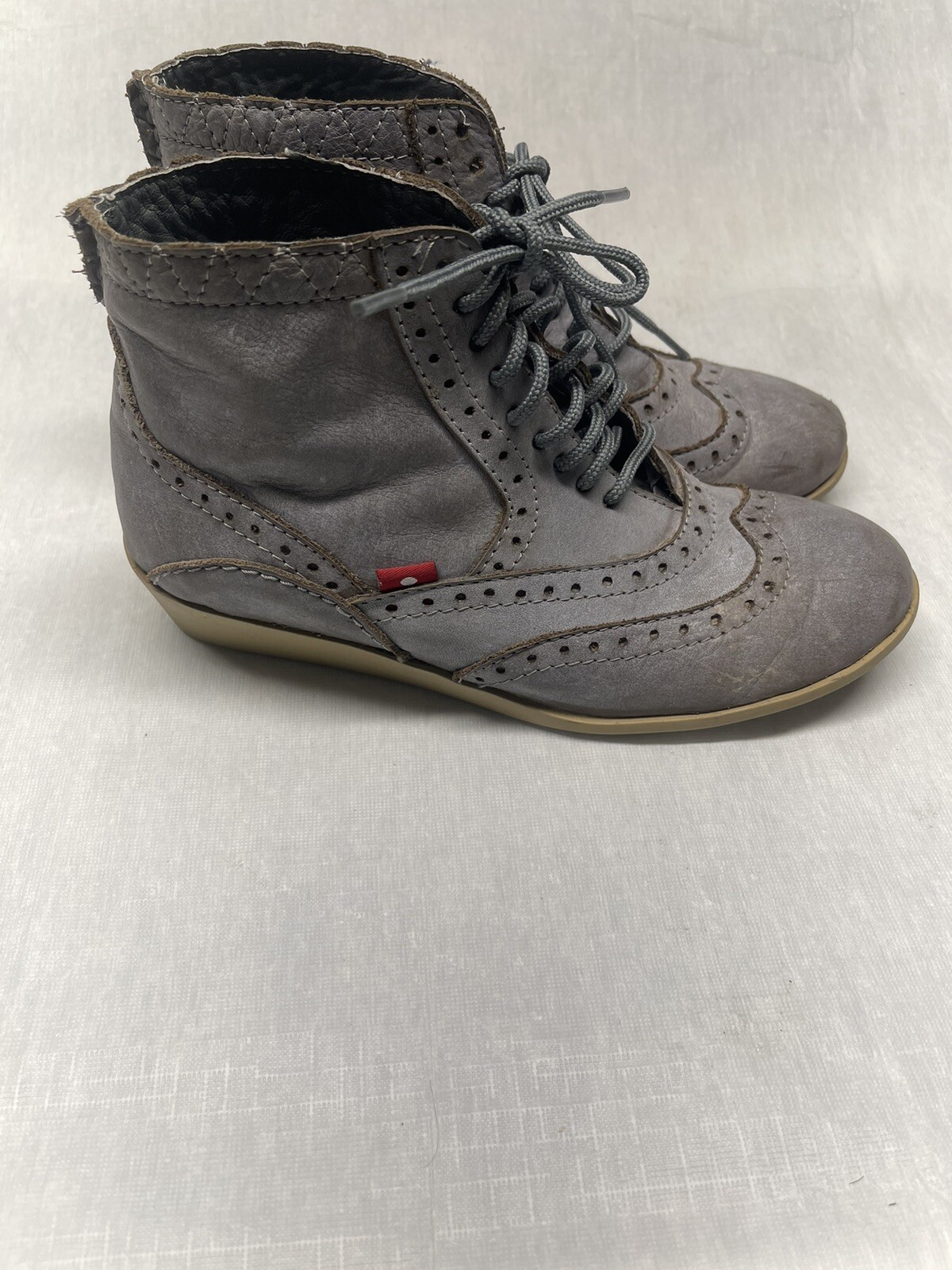 Oliberte Women’s Gray Leather Booties Lace Up 1.5” Wedge Heel Size 8