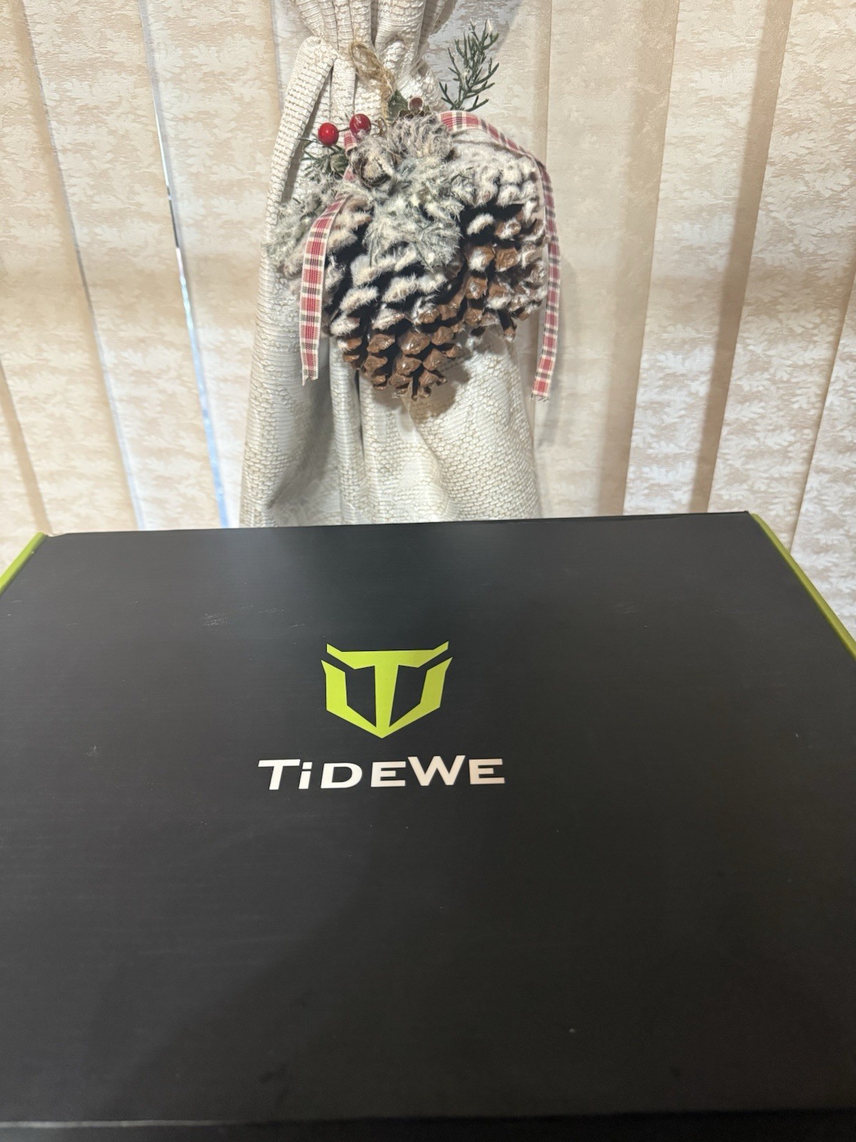TideWe Rubber Neoprene Boots Men and Women, Waterproof US Size 6