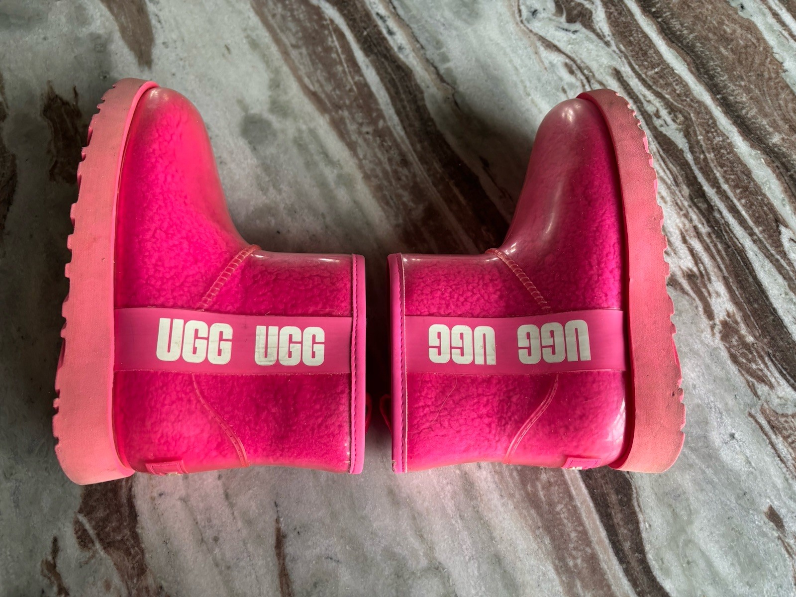 🩷UGG Pink Ankle Snow Boot Women’s Pull On Lined Logo Solid US Size 6🩷