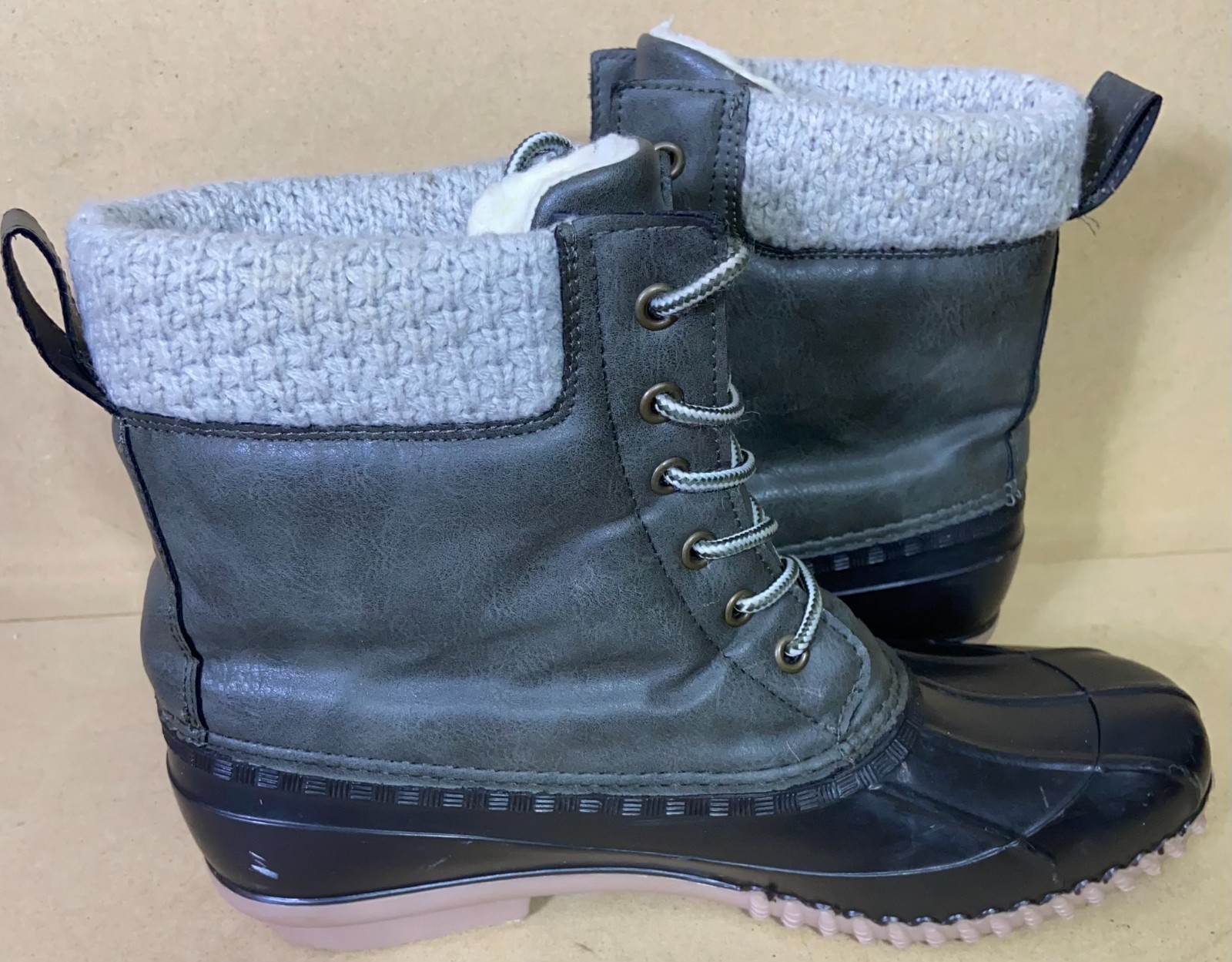 Magellan Rubber Waterproof Womens Size 10 B Olive 157439 Outdoors Hiking Fishing
