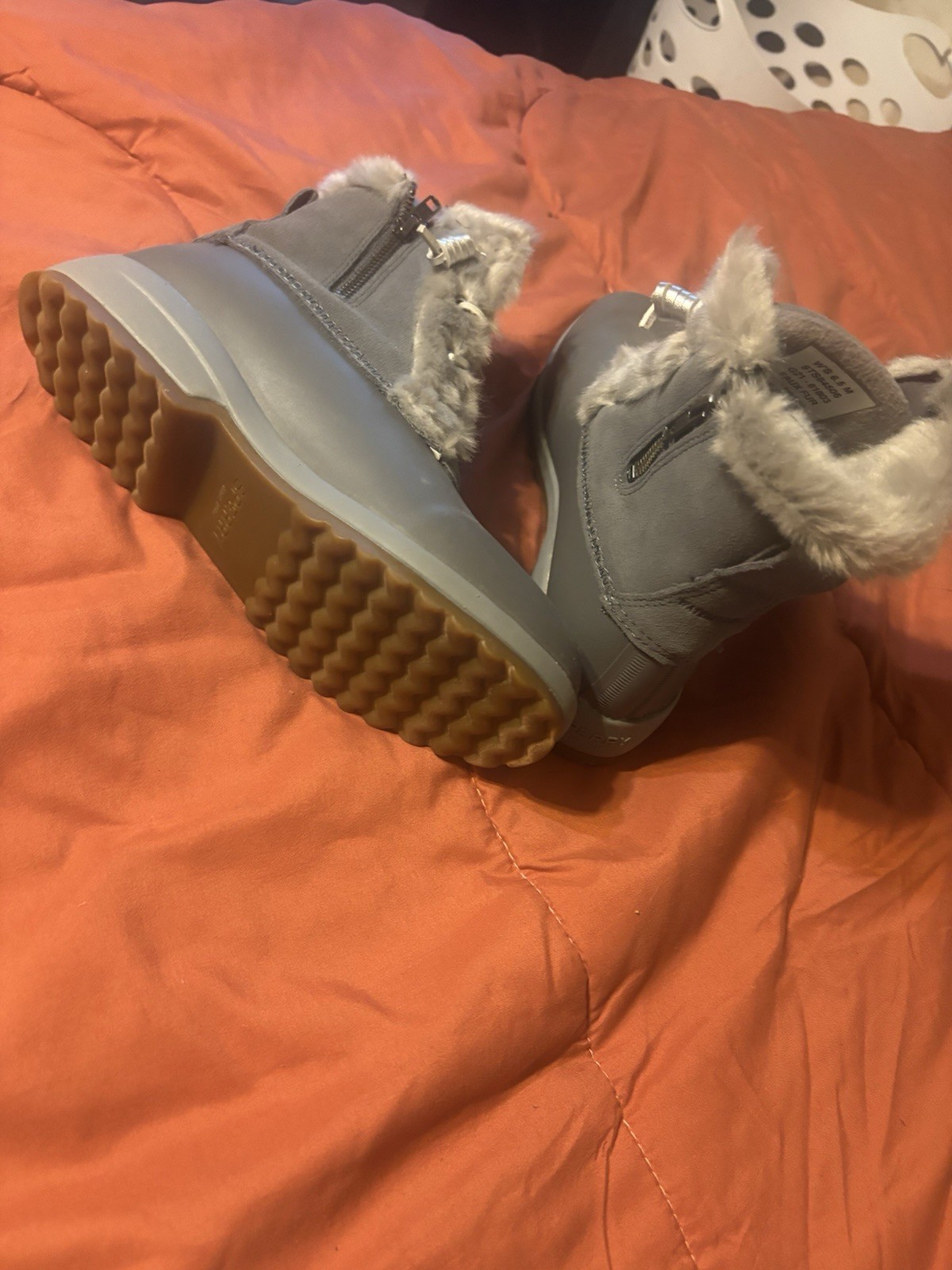 Sperry Saltwater Women’s Gray Waterproof Faux Fur Lace-Up Ankle Snow Boot 6.5M