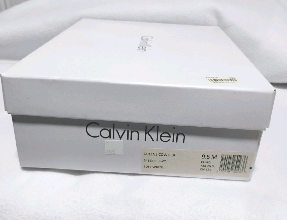 Calvin Klein Jailene Leather Cow Silk Women’s White Zipper Booties Size 9.5 M