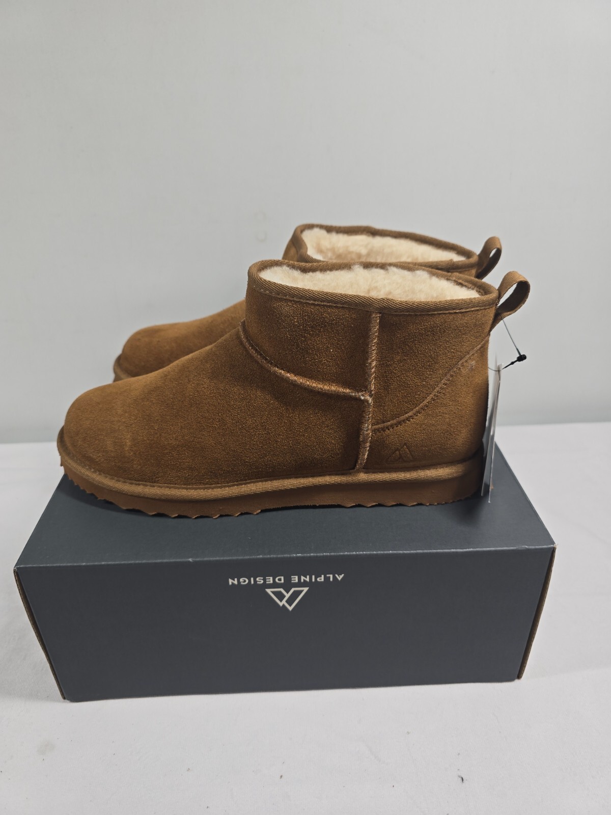 Alpine Design Women’s Emme Boot Suede Upper Wool Lining Size 9 Brown NEW